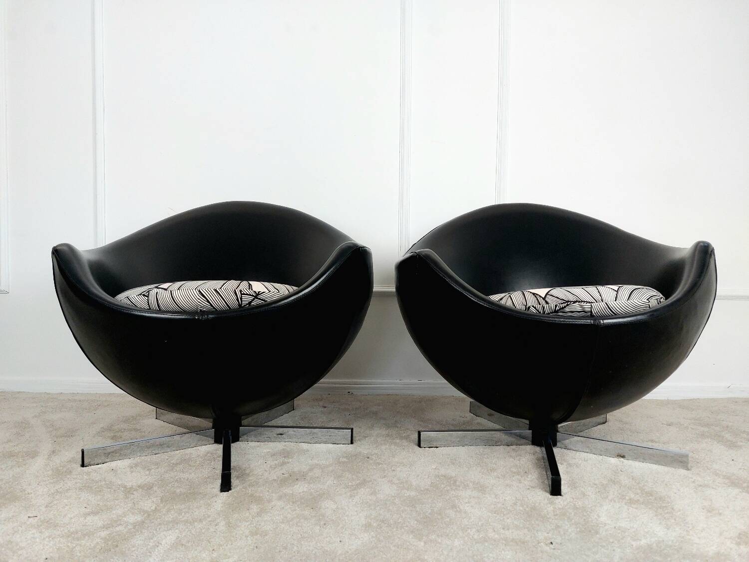 Pair of Mars armchairs - Pierre Guariche