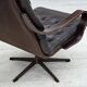 Fauteuil pivotant scandinave des années 1970, en cuir patchwork d'origine.
