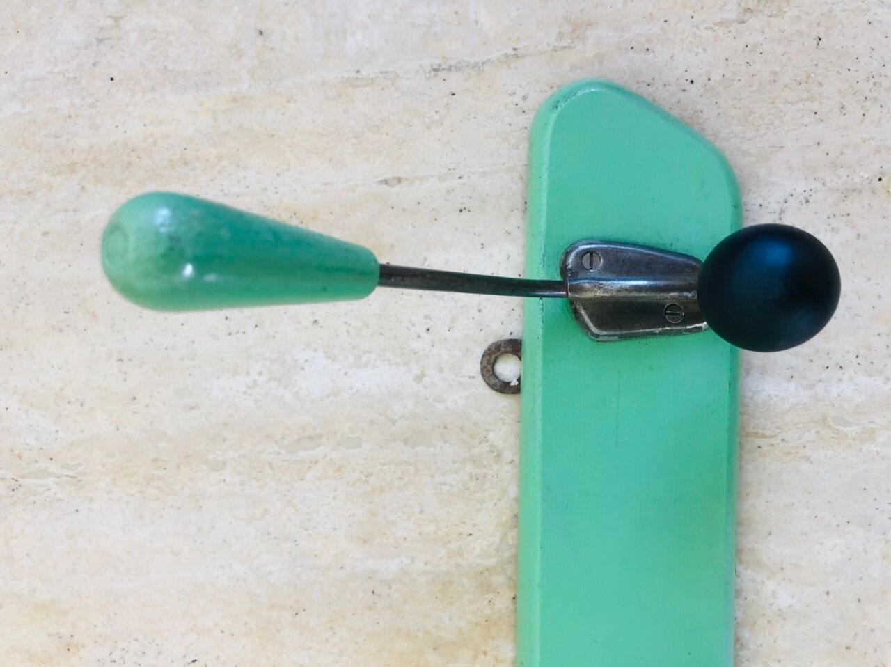 Vintage wall coat holder with 4 patères circa 50/60