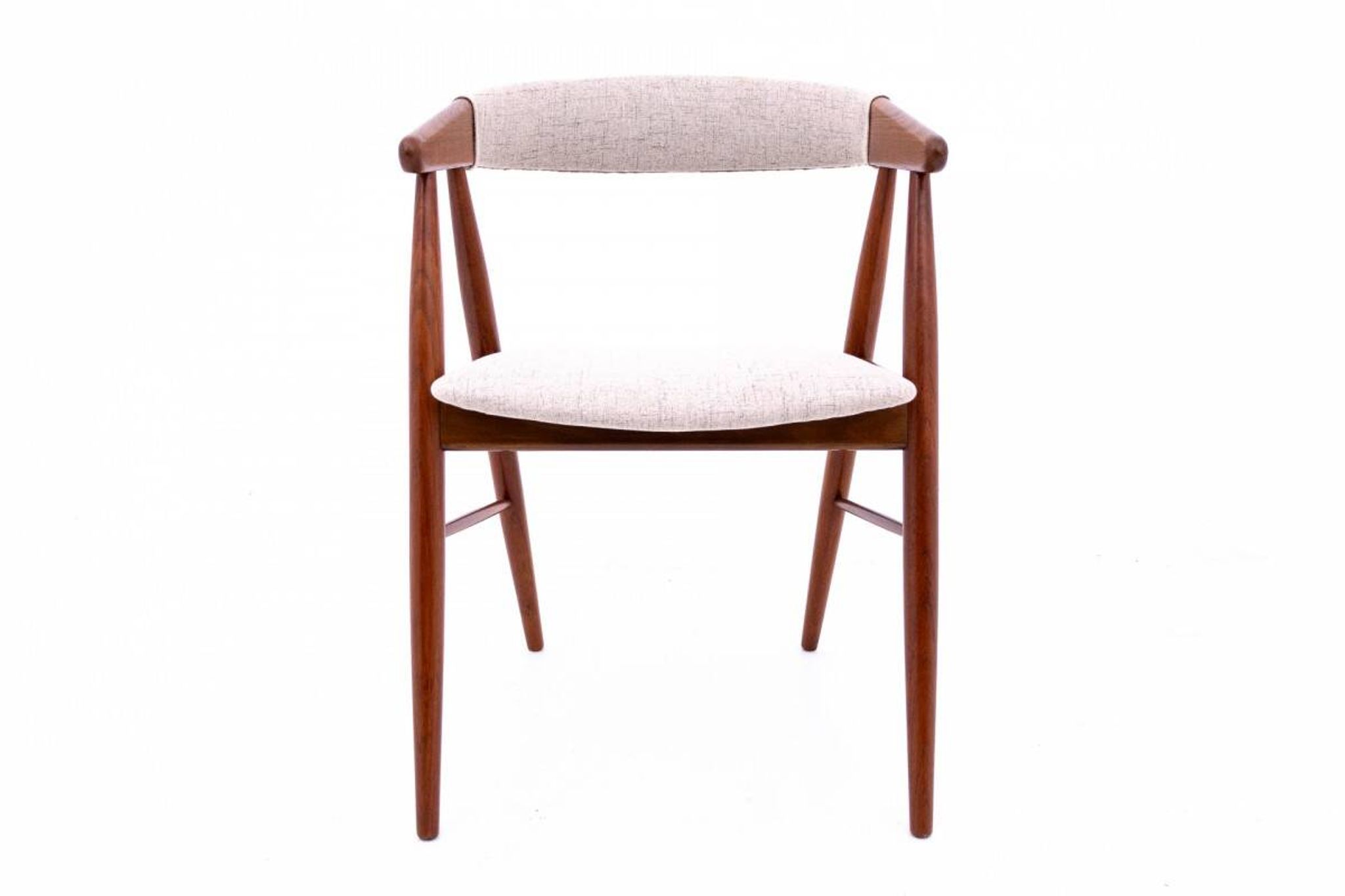 Chairs designed by Ejner Larsen & Aksel Bender Madsen, Denmark, 1960s. After renovation.