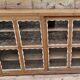 Ancien buffet vitré Art déco en teck birman