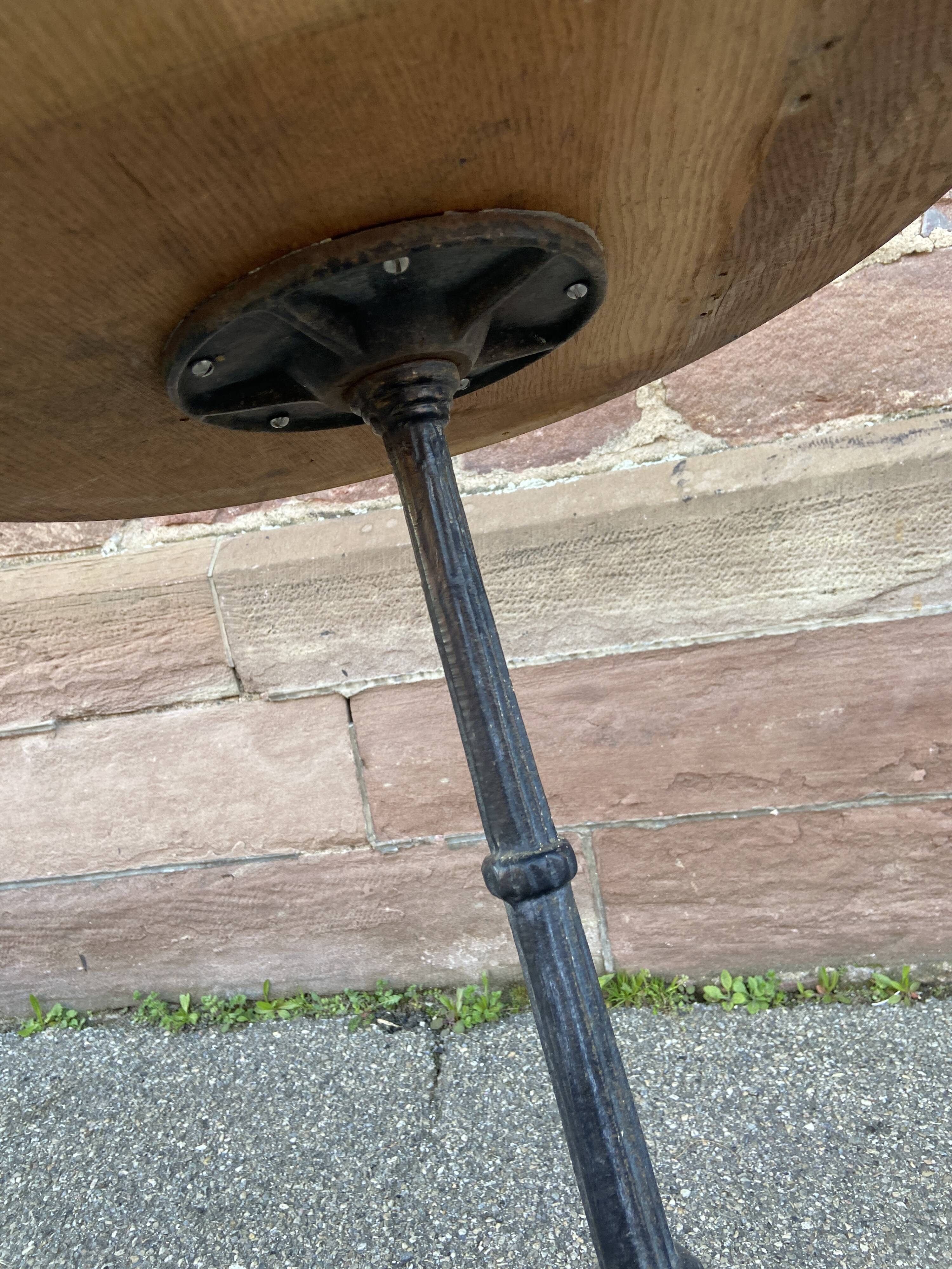 Pedestal table metal & wood garden bistro