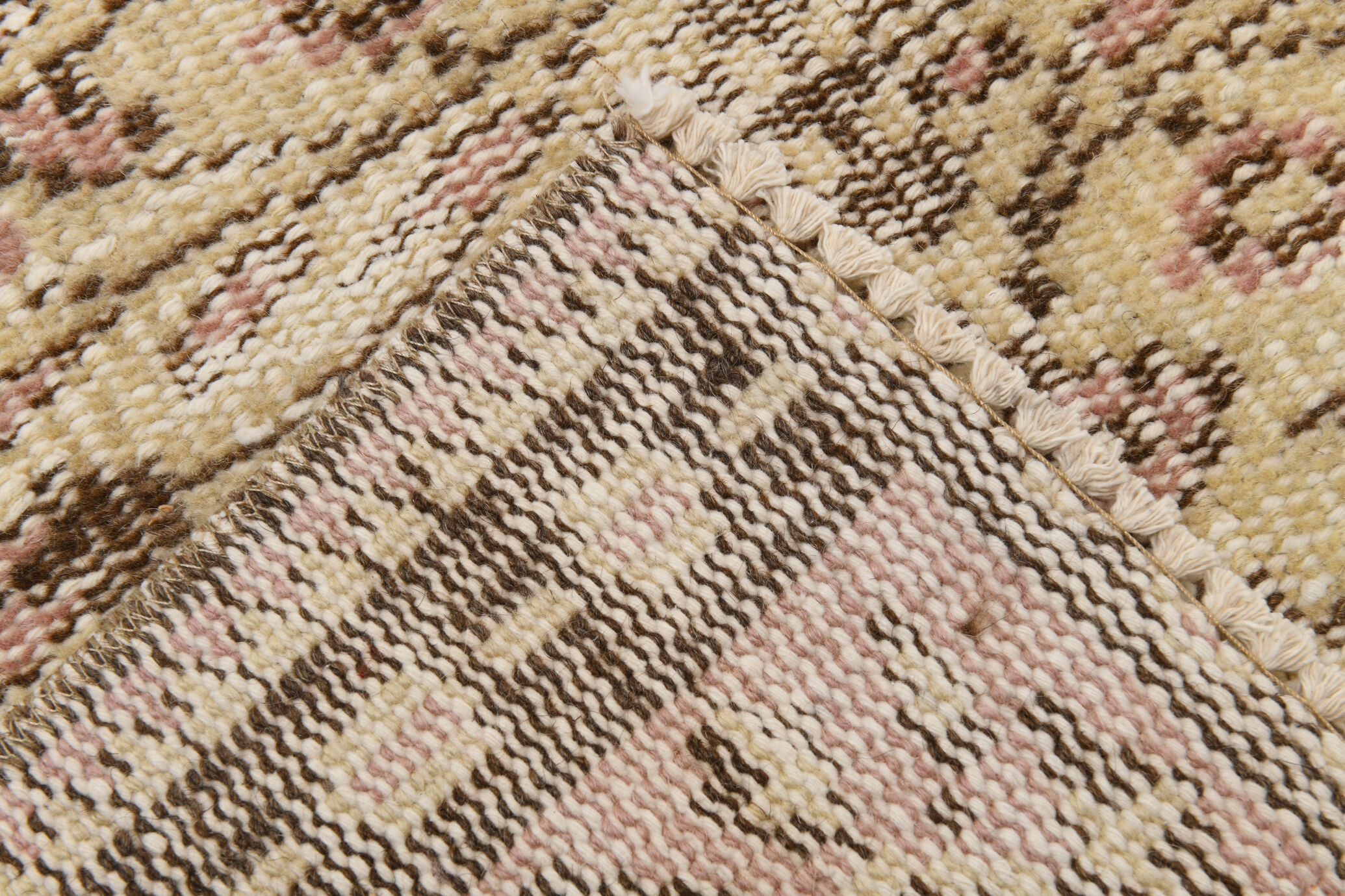 Hand-made vintage rug 303x206cm