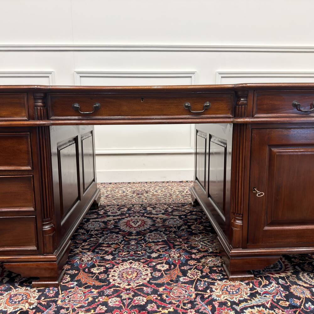 Classic English Partnerdesk Desk