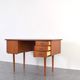 Bureau en teck danois des années 1960.