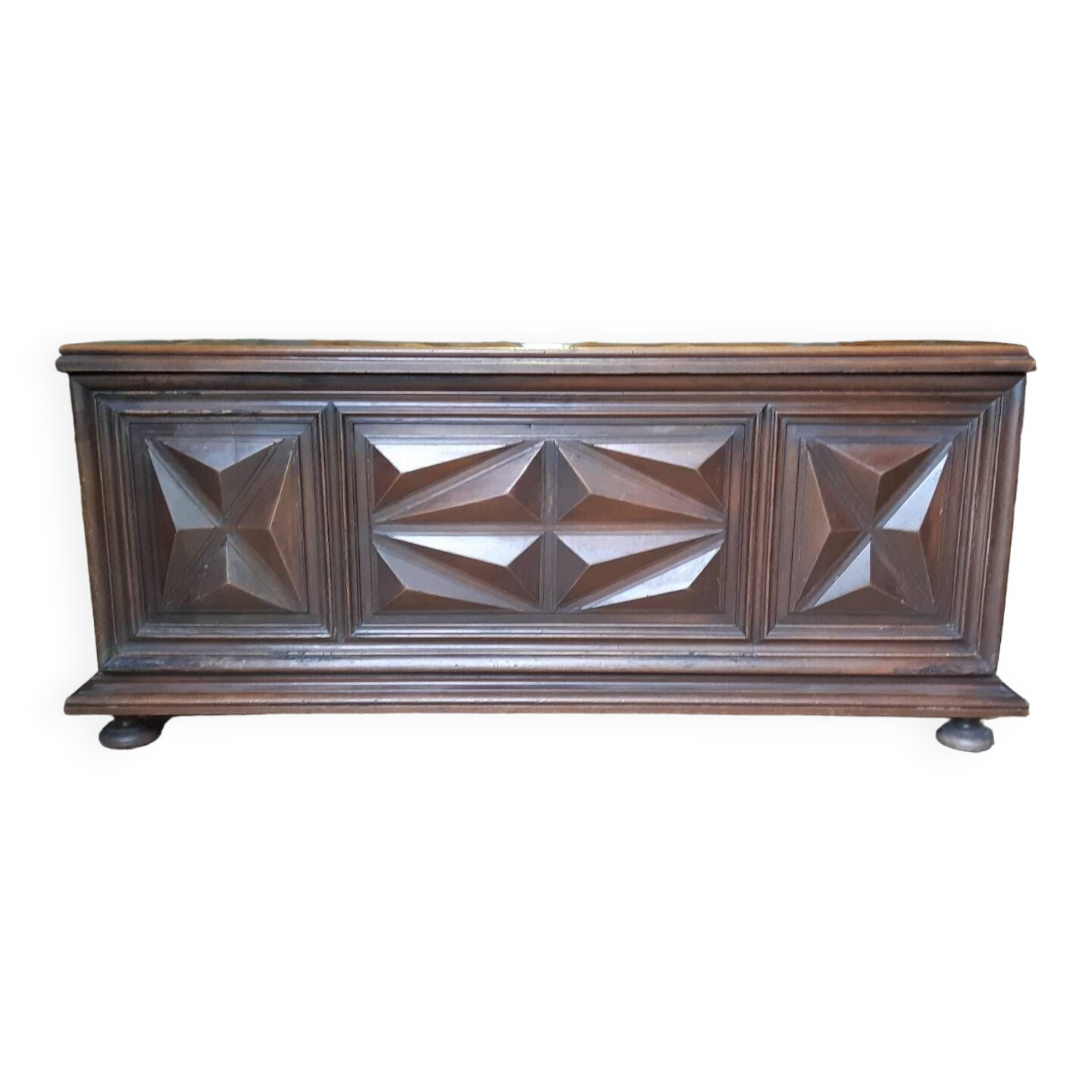 Large Louis XIII style chest 168X53cm