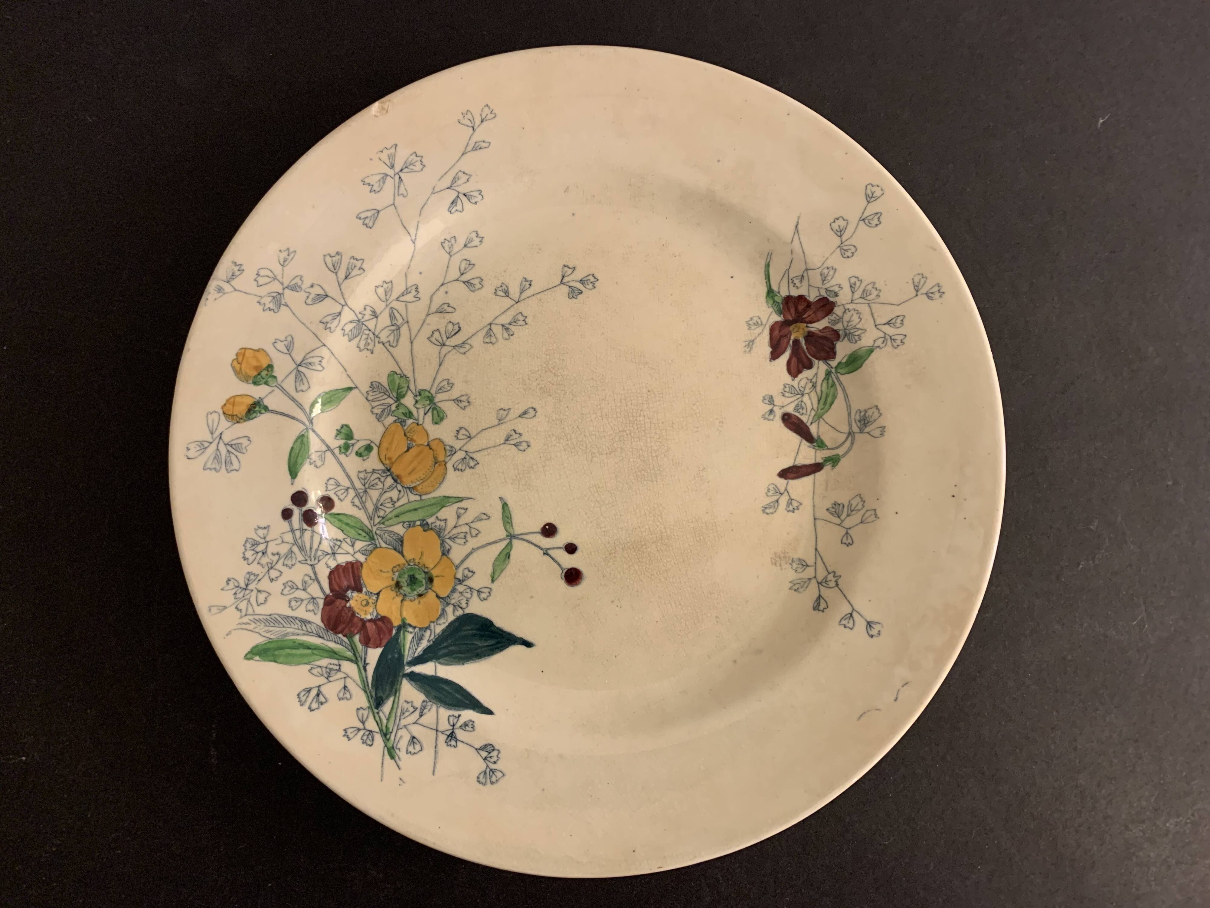 12 old polychrome flat plates Jules Vieillard Bordeaux, 19th century