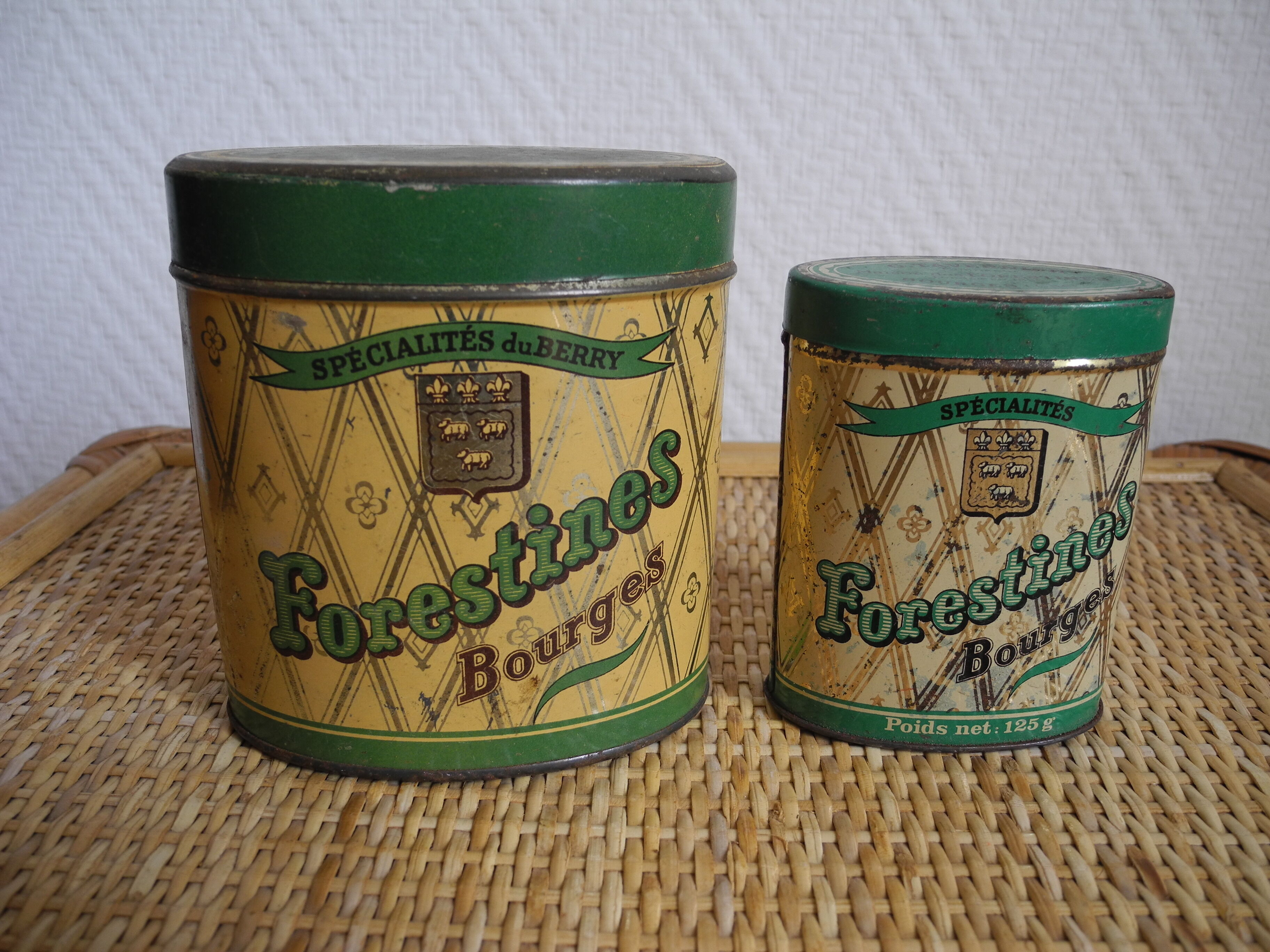 Old tin boxes forestines old candy boxes deco vintage