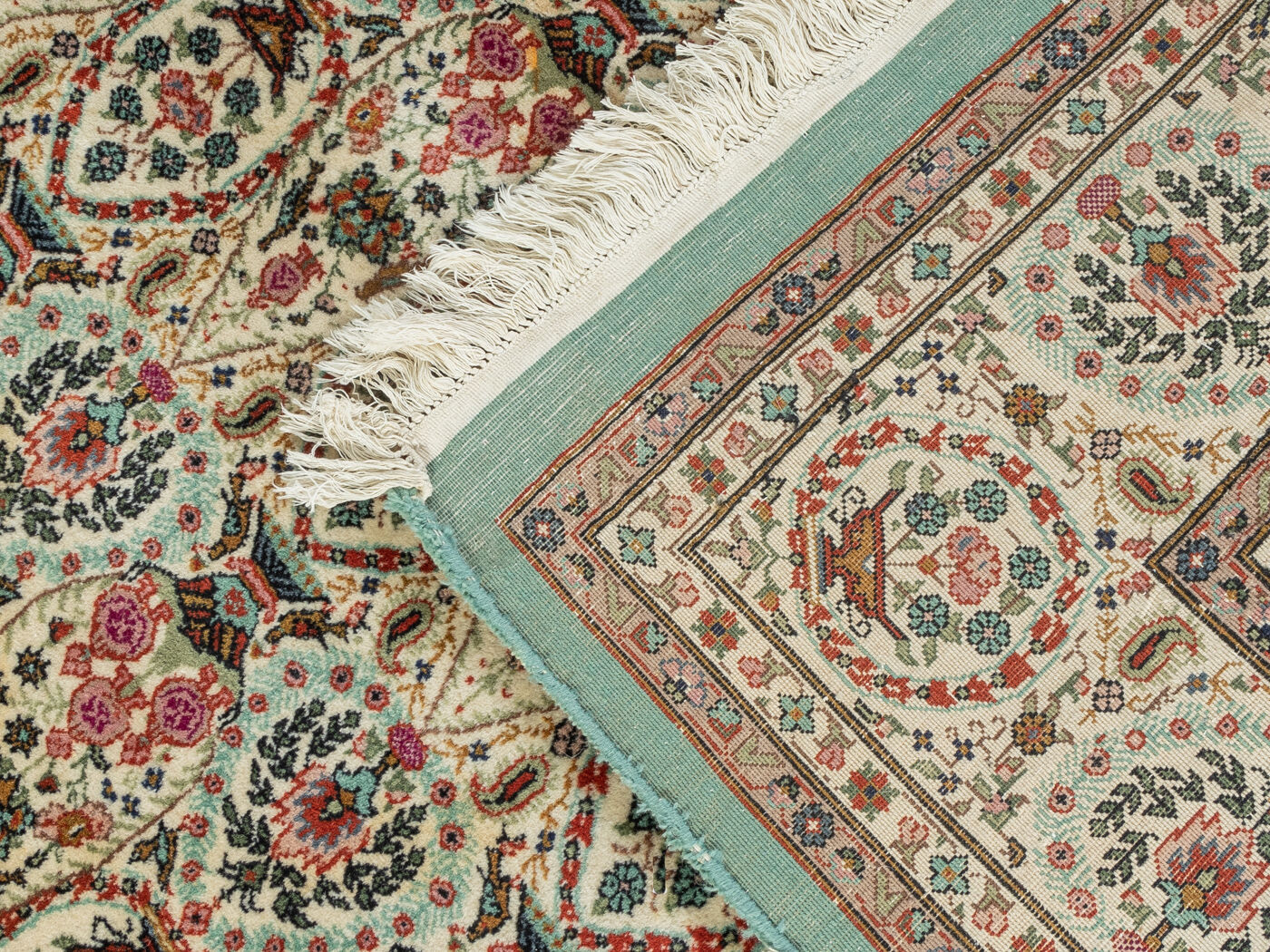 Vintage rug, 258 x 305 cm