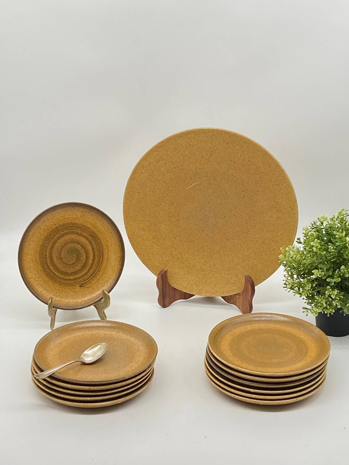 Dessert service / plates, vintage, stoneware, Longchamp France 🇫🇷,