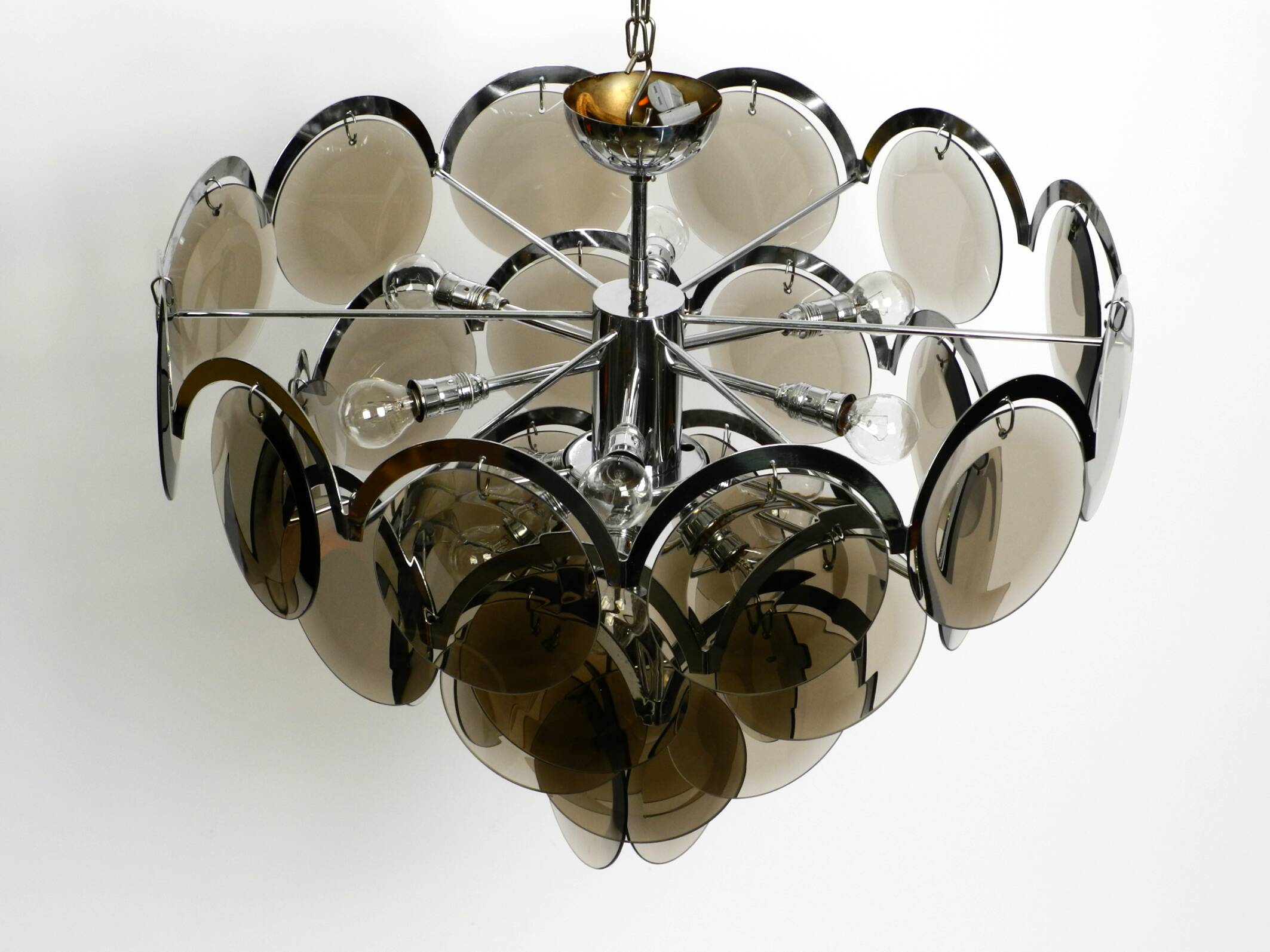Large original 1960s large chrome metal and glass disc ceiling chandelier