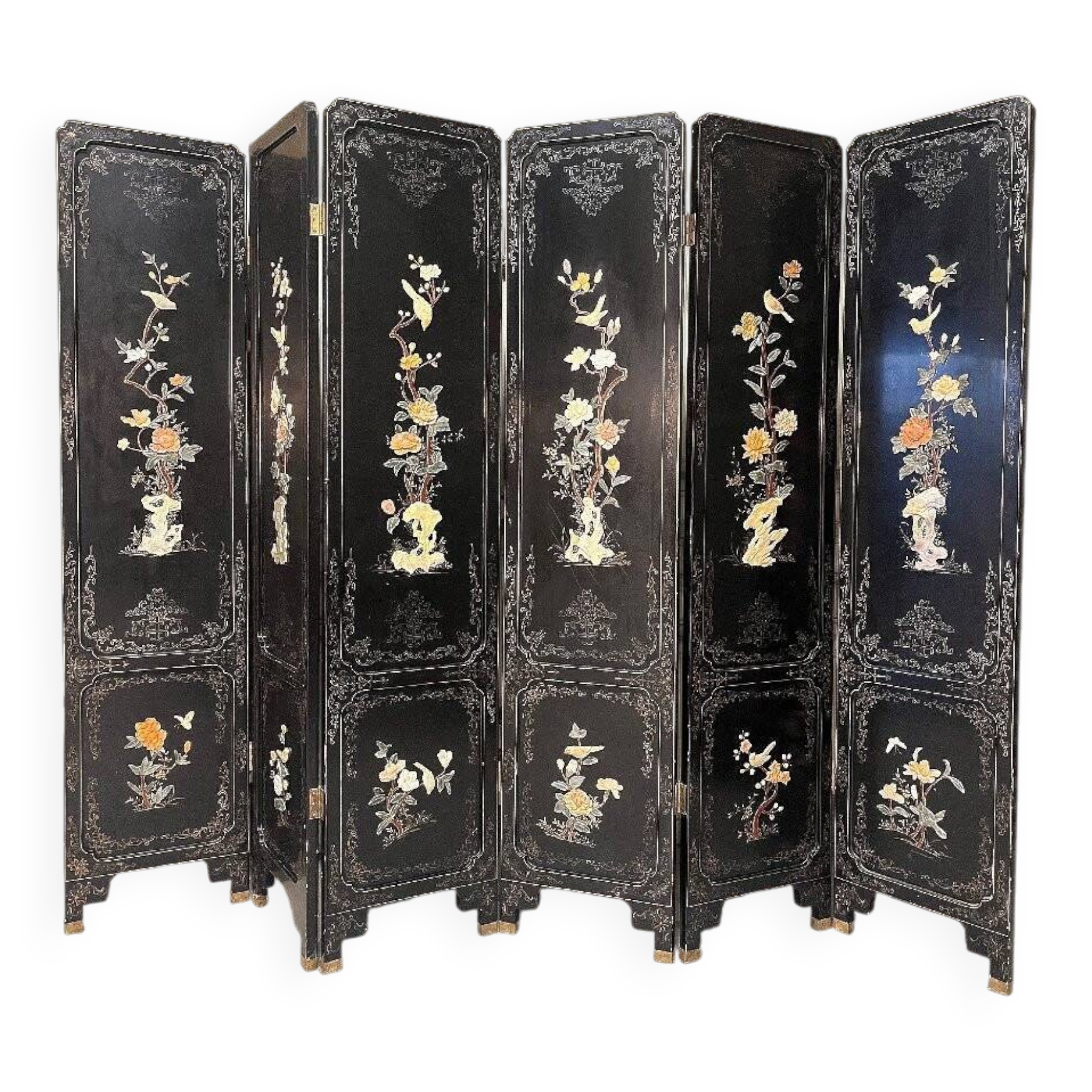 Lacquered six-panel screen, China from the 1970s.