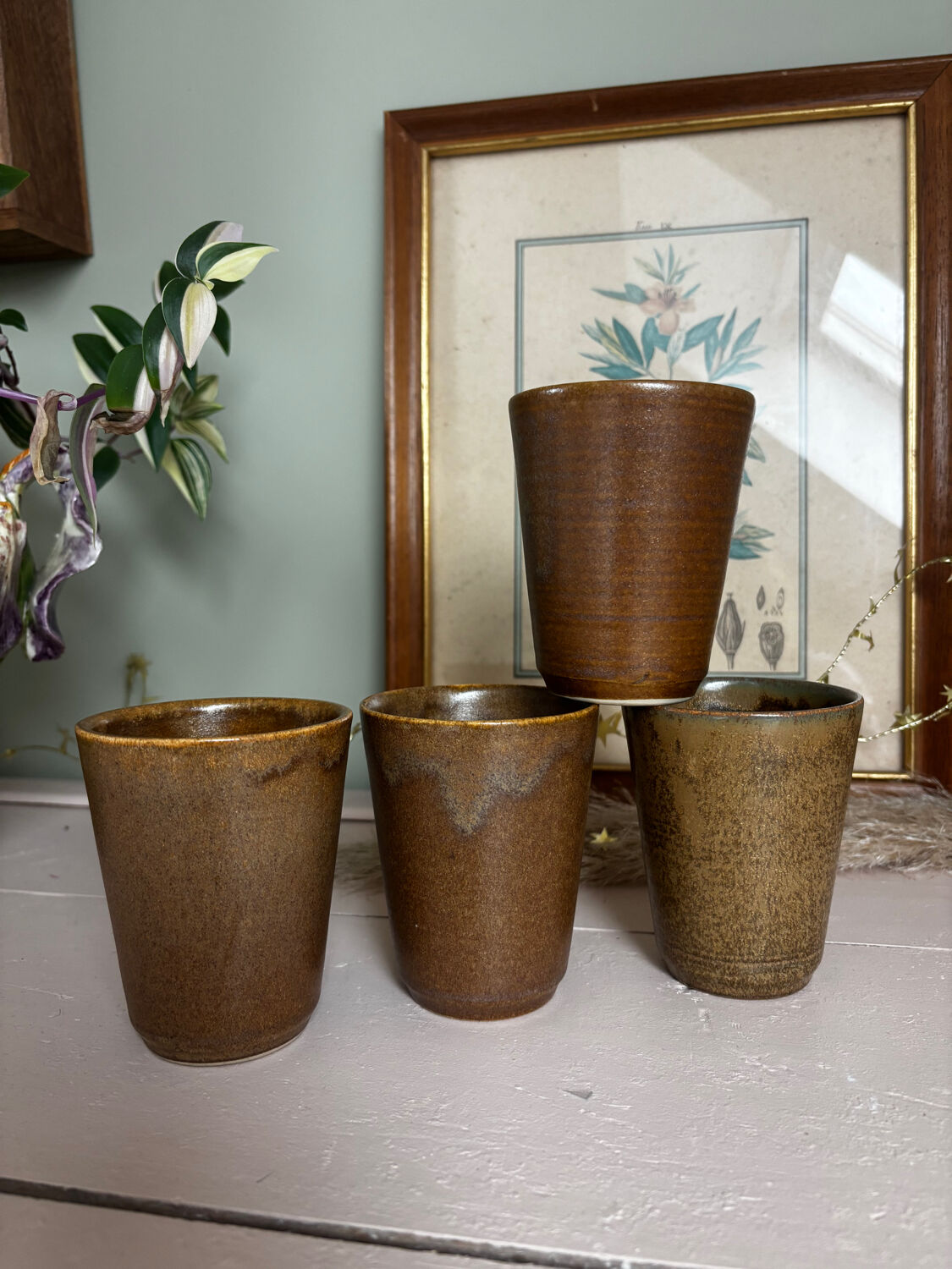 Set of 4 cup glasses in Digoin stoneware and others.
