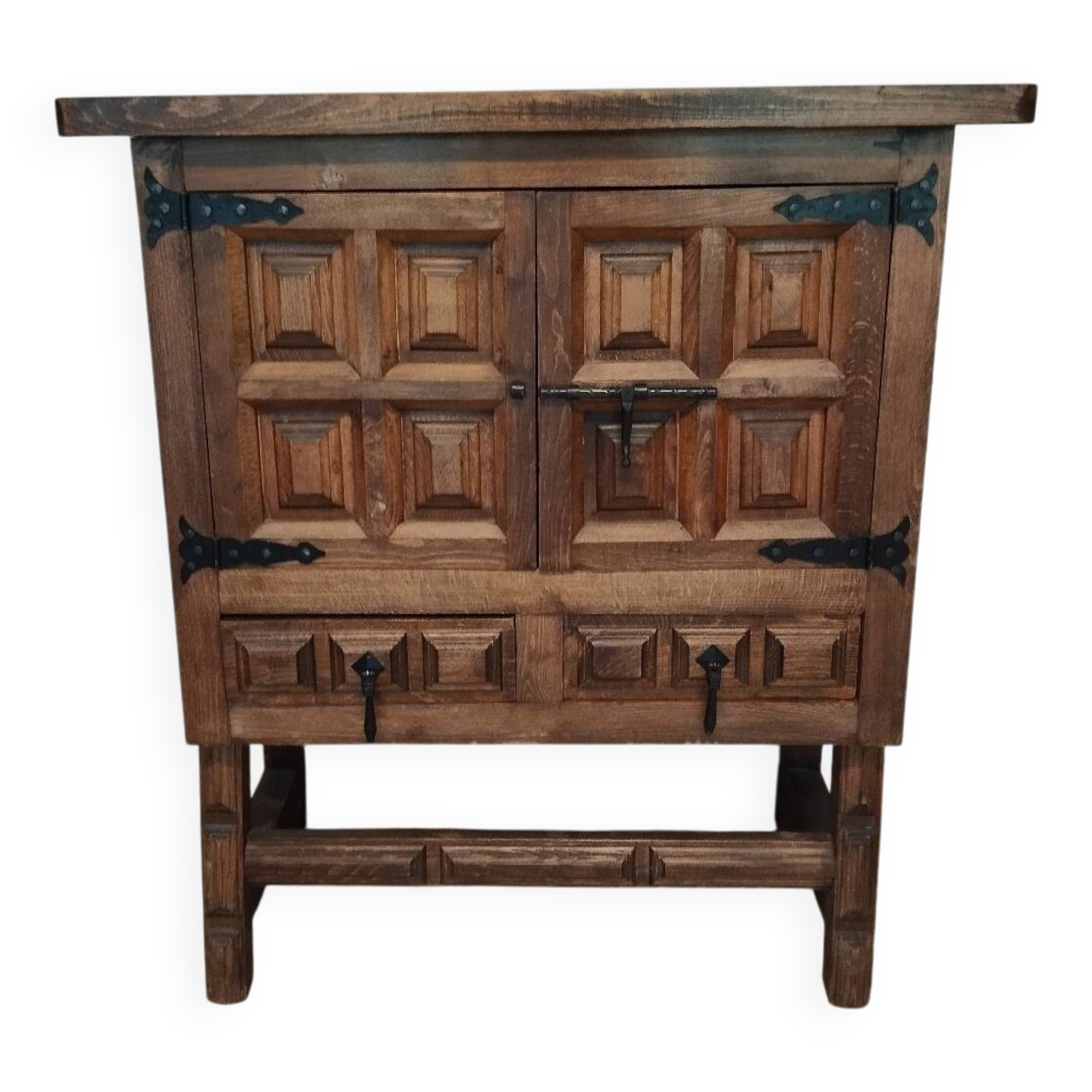 19th century Catalan furniture, baroque bar furniture