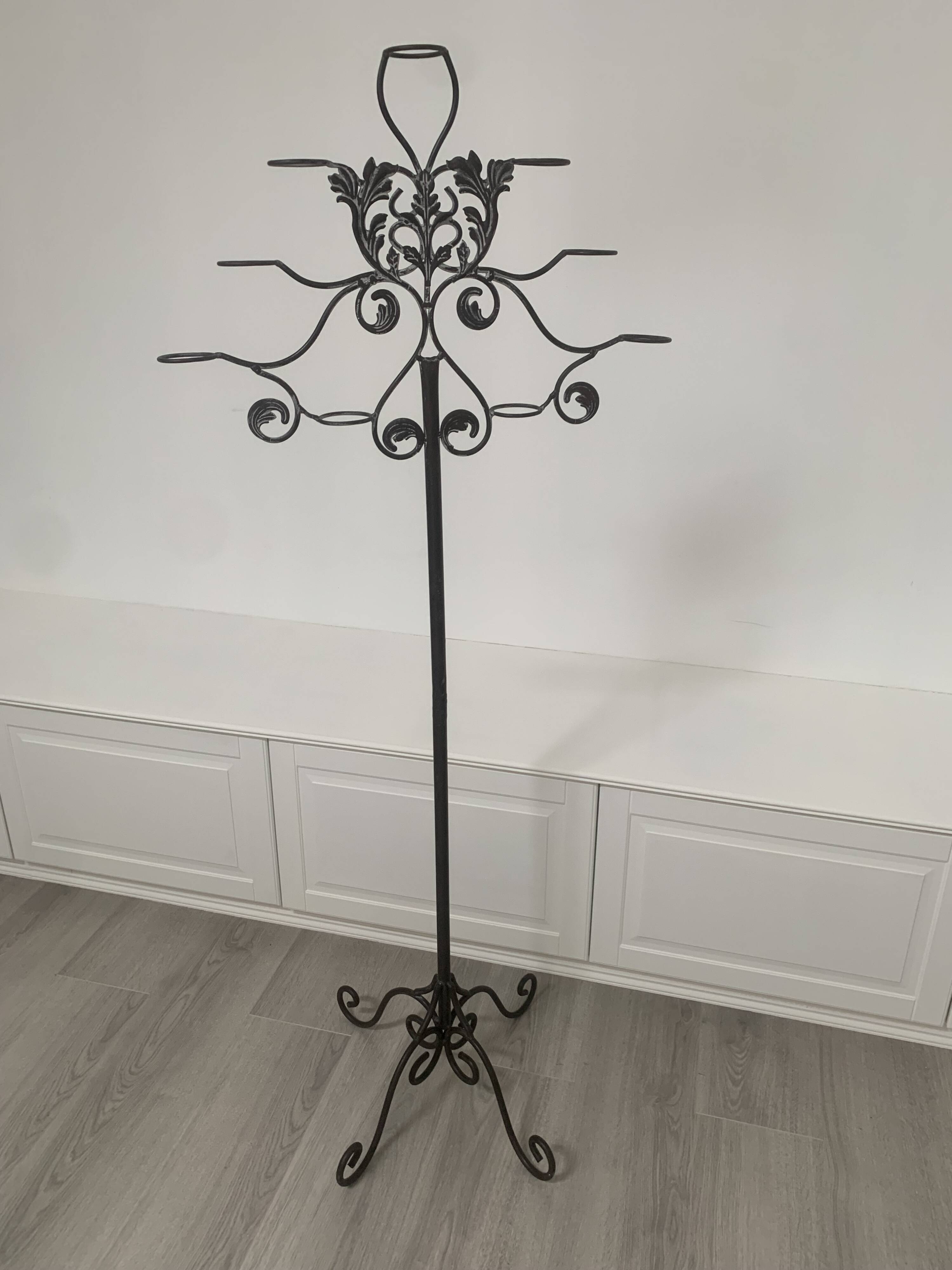 Large black wrought iron floor candelabrum (H150 cm) – Classic & Roman style