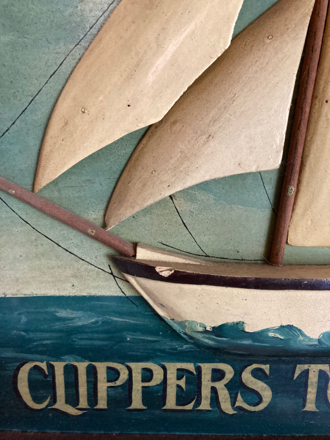 Tableau en bois peint bateau sculpté en relief : Ocean Navigation Co