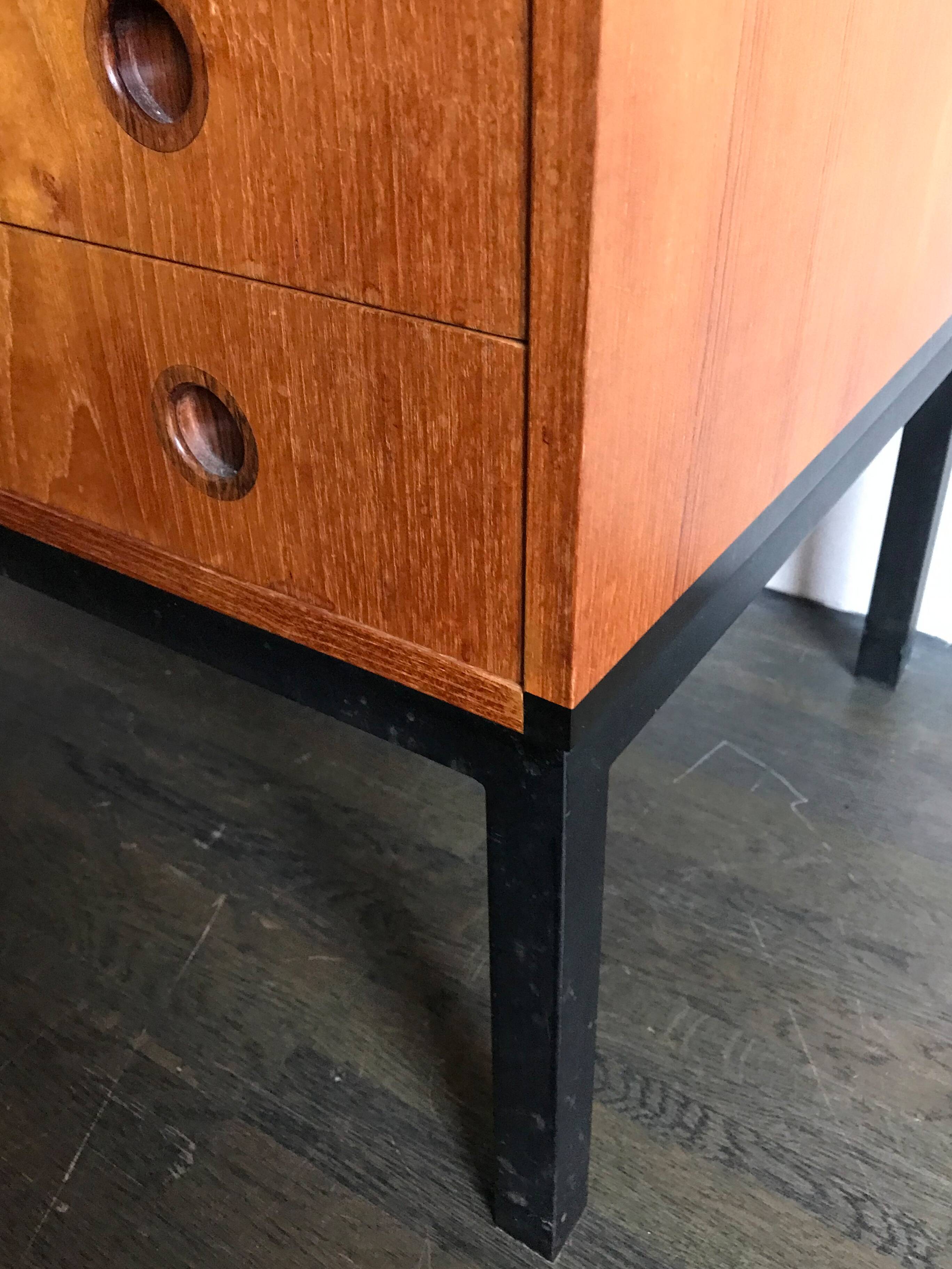 Commode d'Aksel Kjersgaard en teck années 1960
