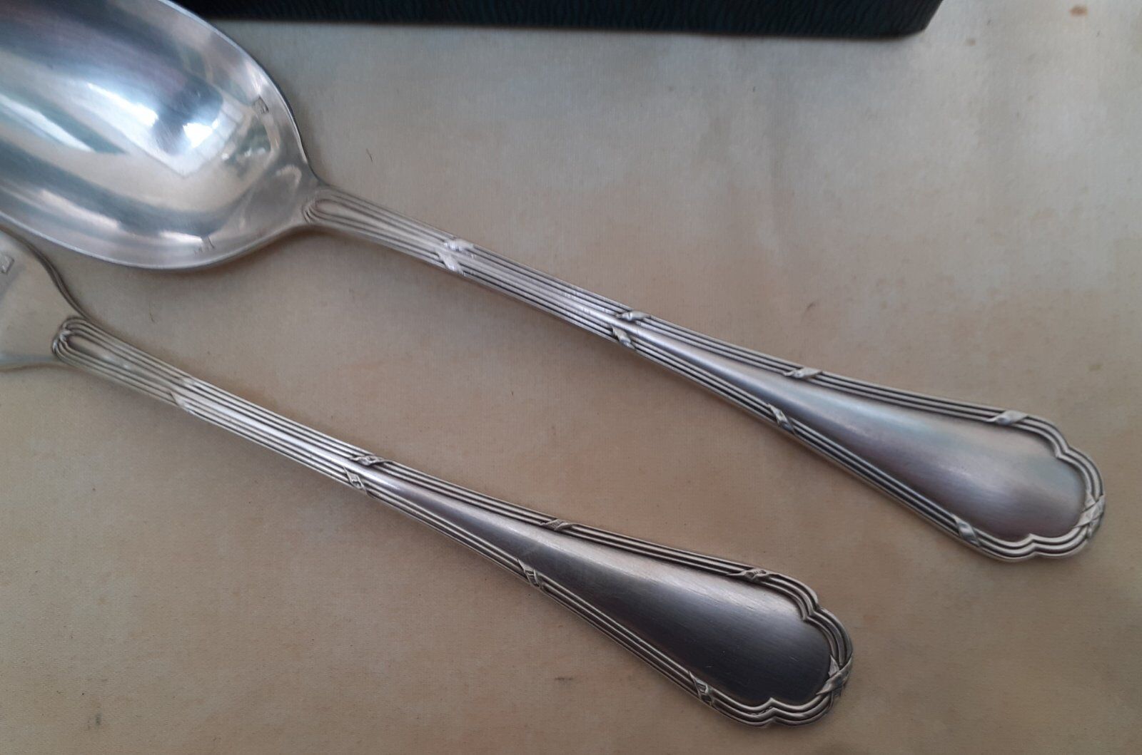 Housewife 12 forks and 12 tablespoons in silver metal