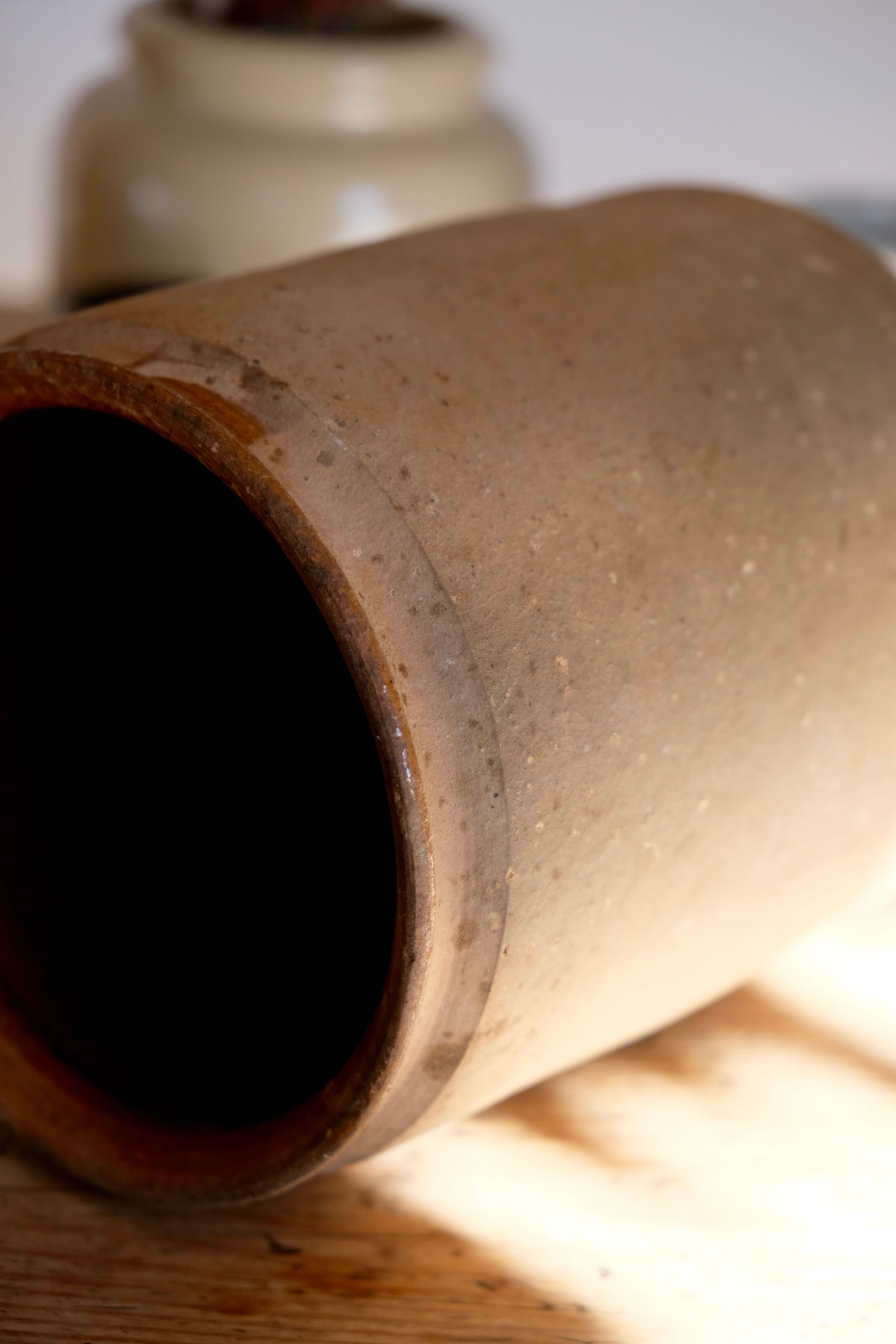 Old terracotta pot Provence XIX th