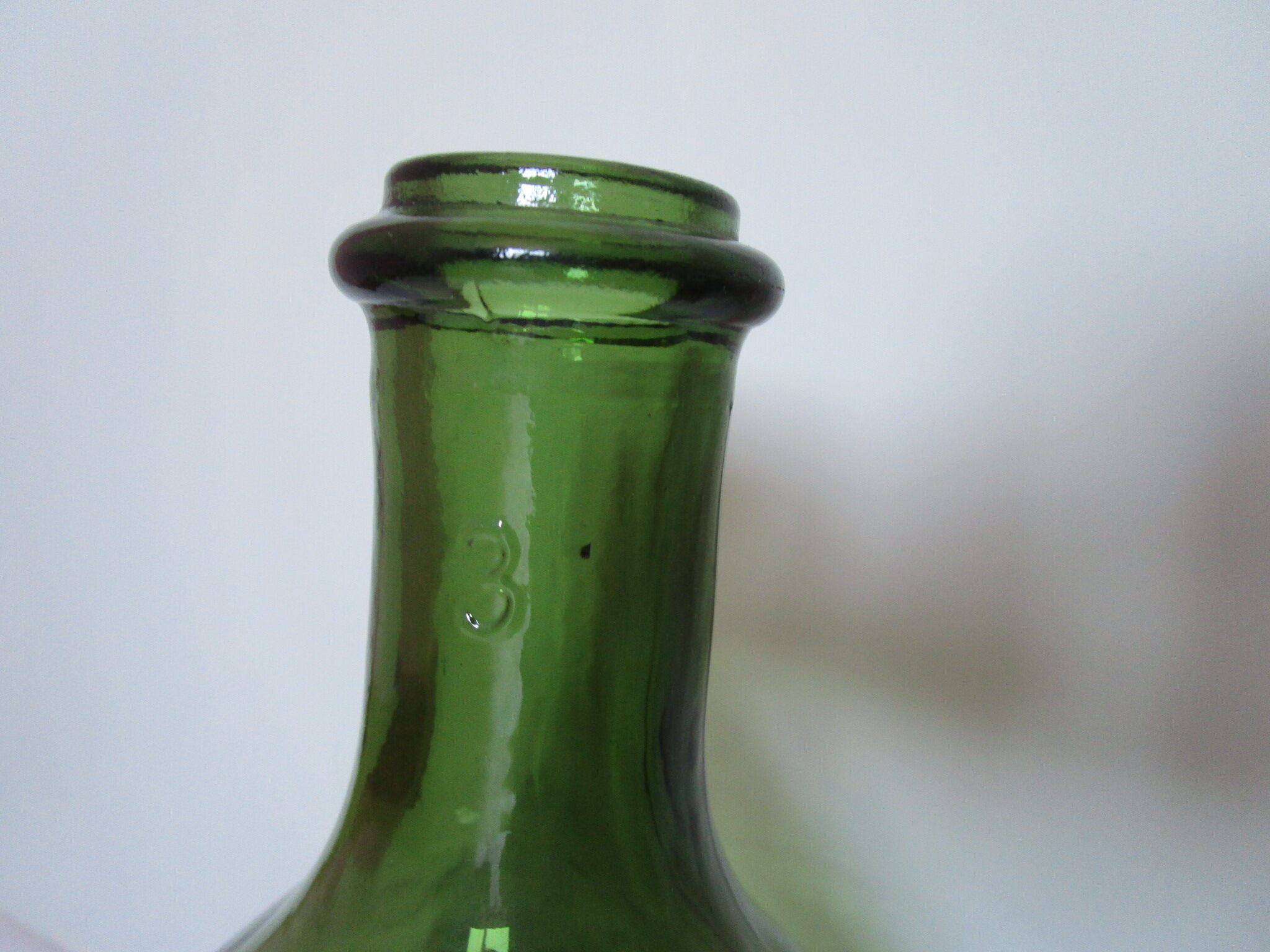 Demijohn green 3 litre glass bottle