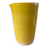 Vase en ceramique jaune fait main