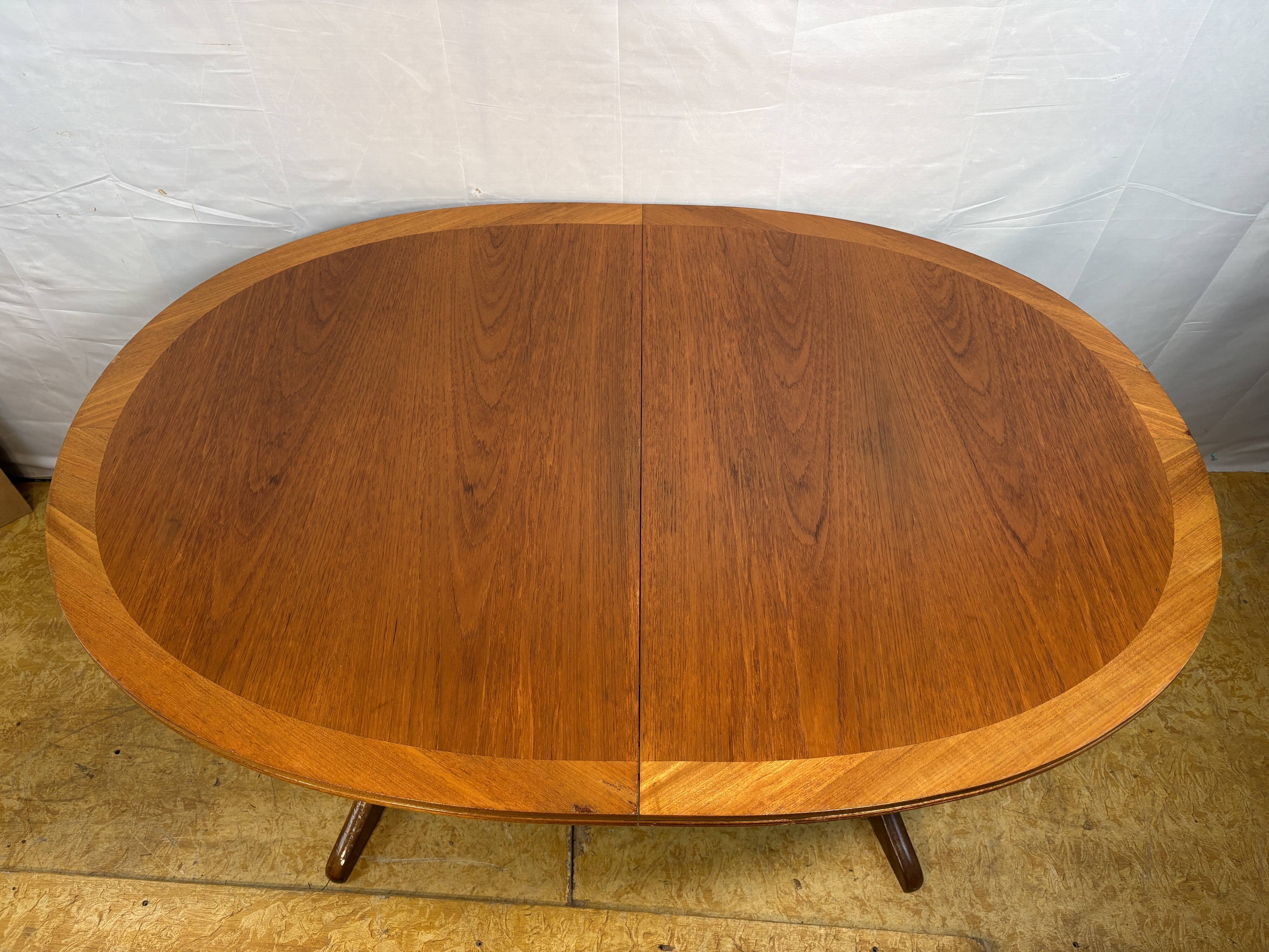 Mid-Century Retro Vintage Teak Extending Dining Table by Nathan 1960s  Seat
