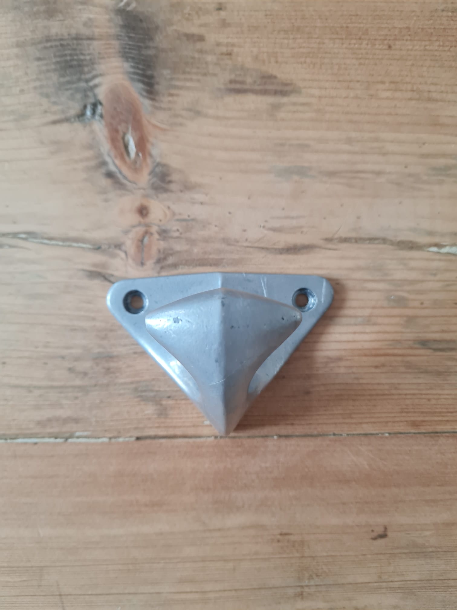 Aluminum school hook