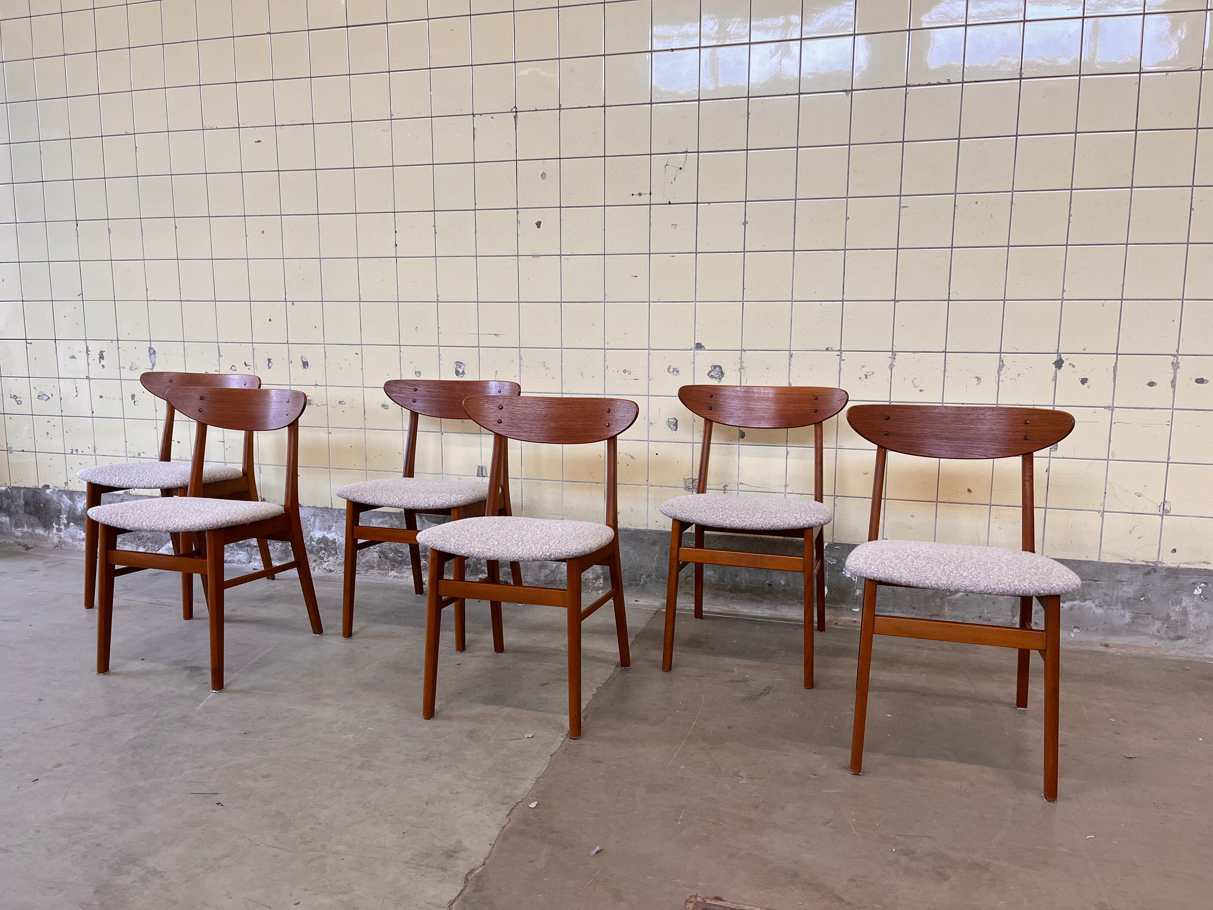 Set of six dining chairs model 210 by Farstrup