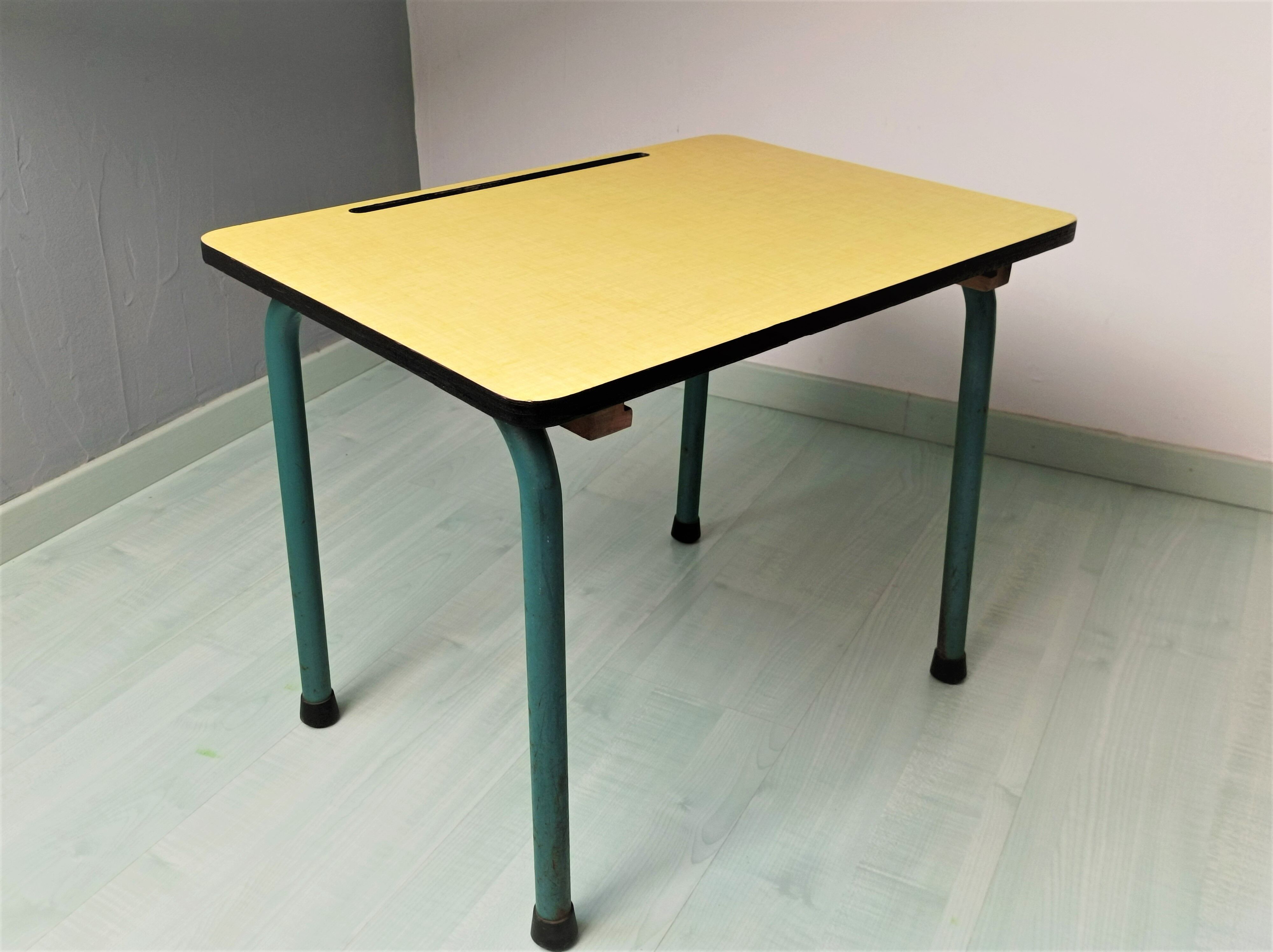 Formica School Office