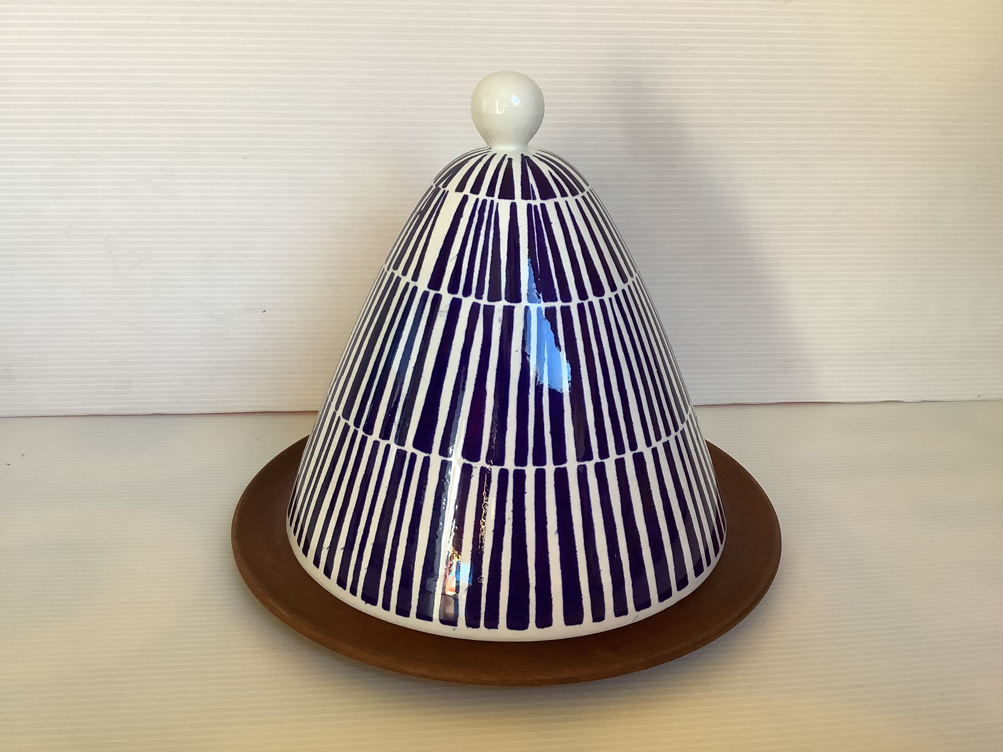 Cheese bell Marianne Westman Runan Rörstrand Sweden