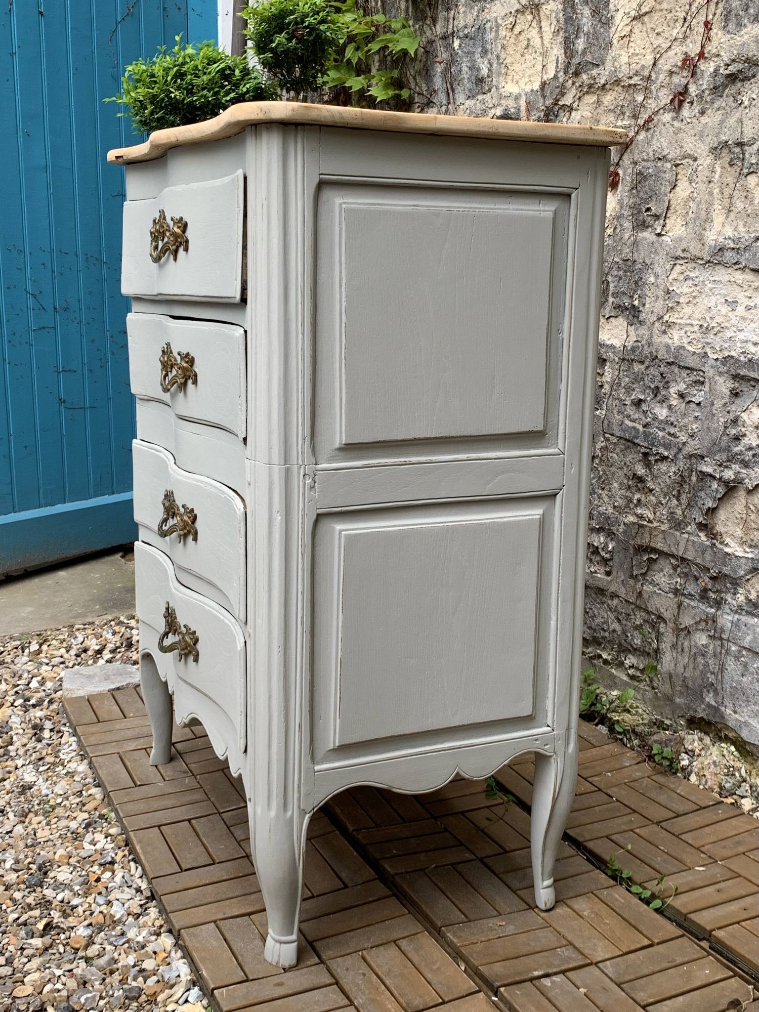 Louis XV style commode 1900