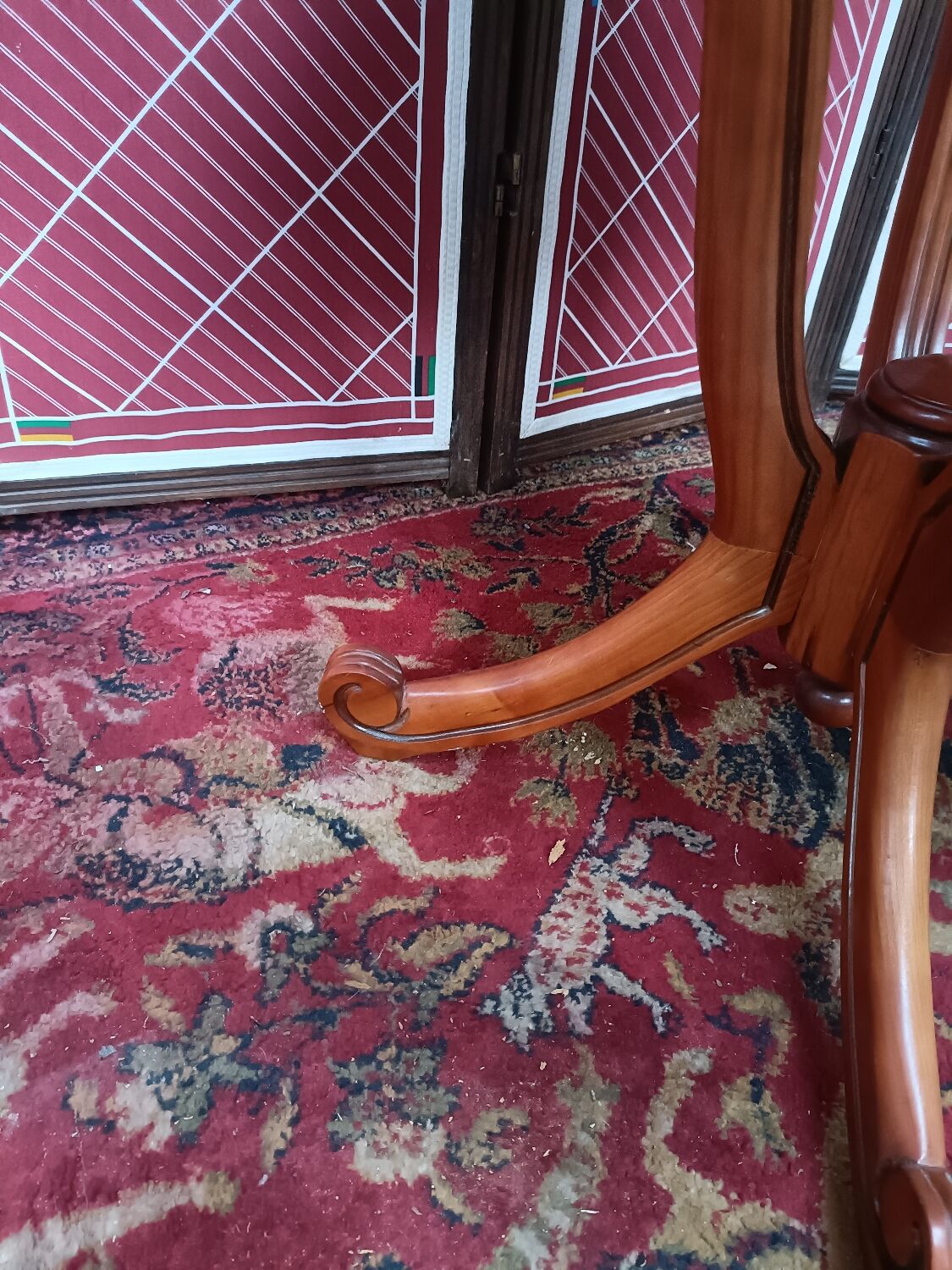 Cherry quadripod pedestal table