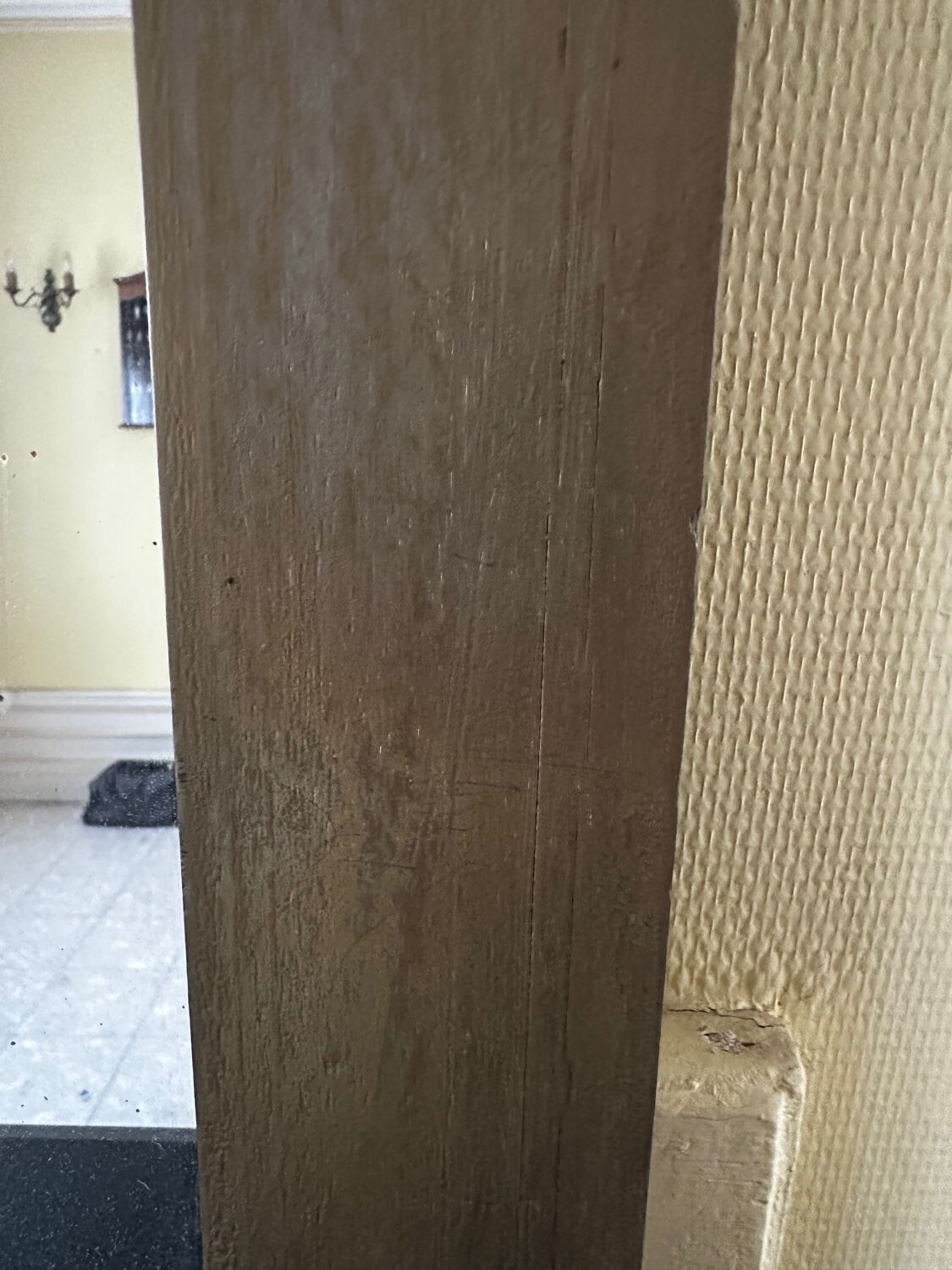 Vintage mirror from the 60s-70s. H 95 cm / W 69 cm.