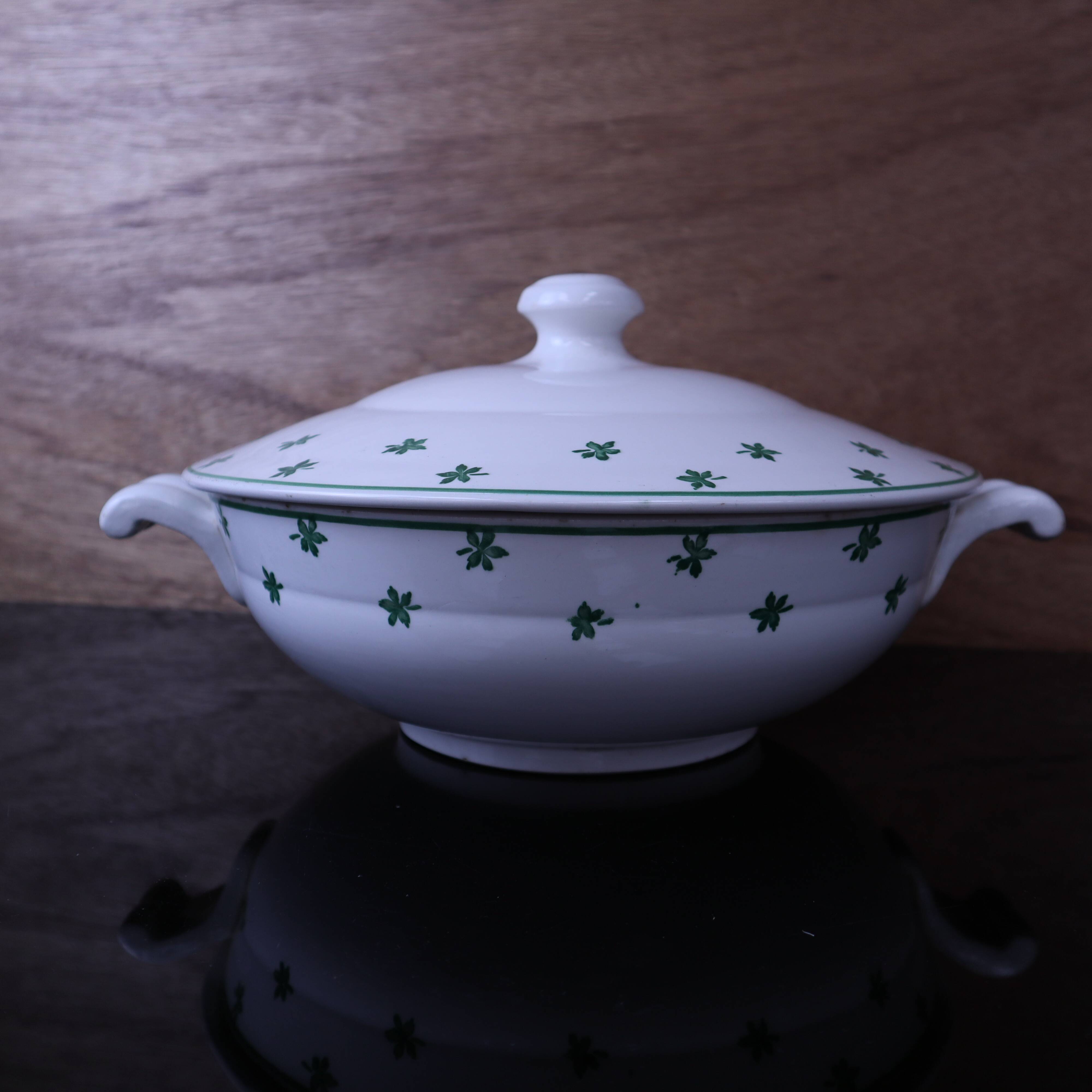 Soup tureen 5200 Sarreguemines and Digoin Vintage