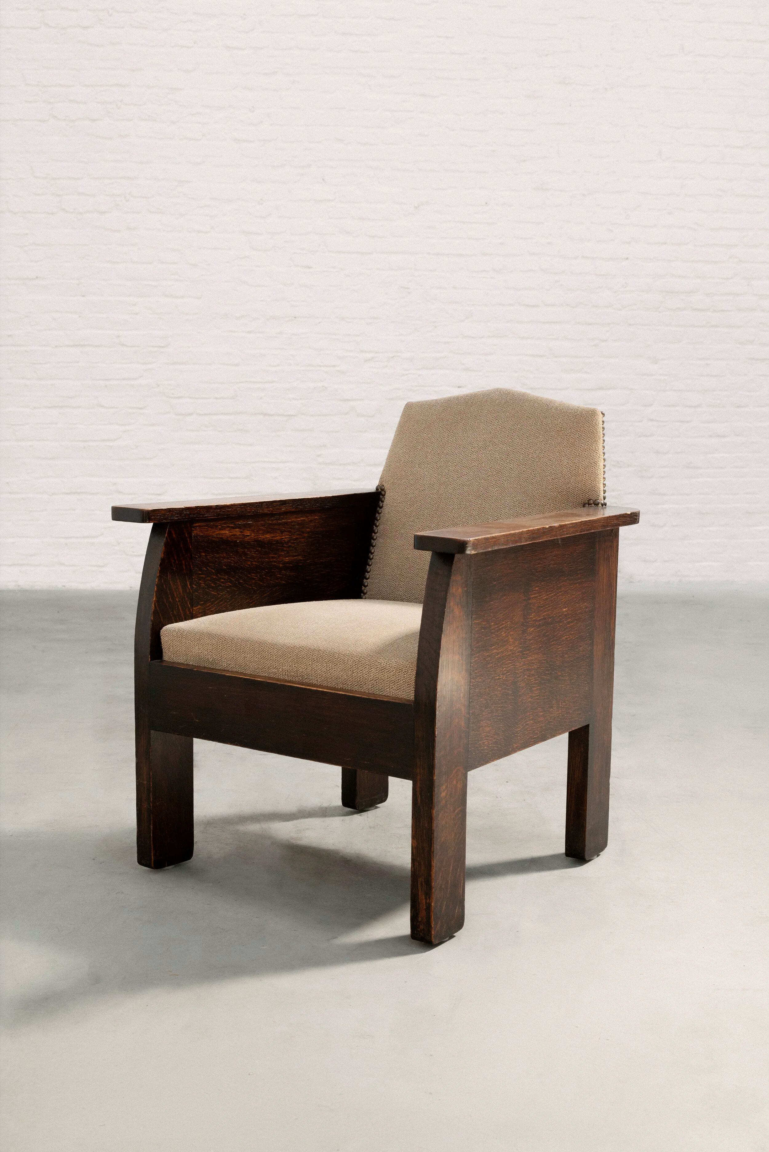 Paire de fauteuils en chêne de l'École de La Haye, Pays-Bas, années 1920