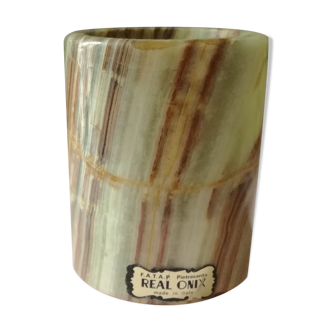 Onyx pot