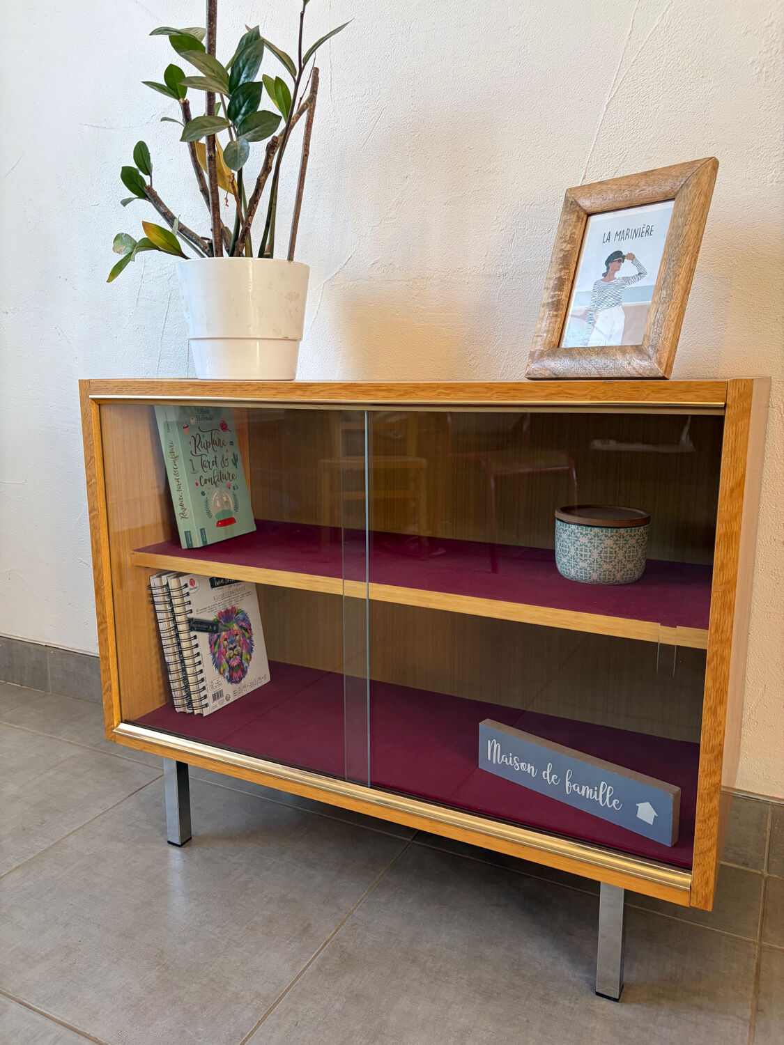 Vintage display cabinet from the 1960s