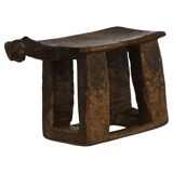 Lobi stool in carved wood from the early 20th century, Burkina Faso, Africa.
