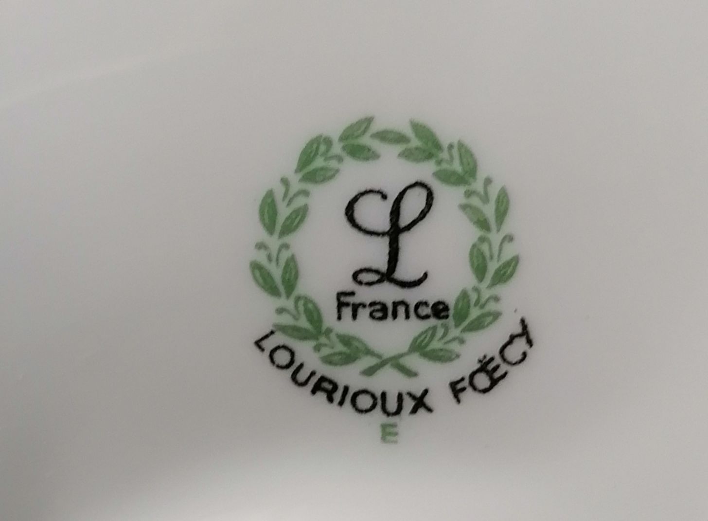 6 oyster plates fine porcelain Lourioux Foëcy