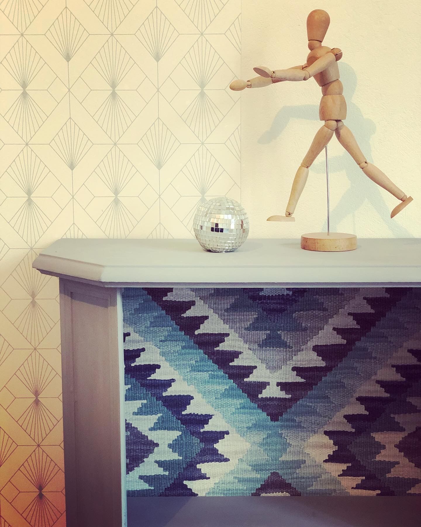 Kilim old shelf restyled