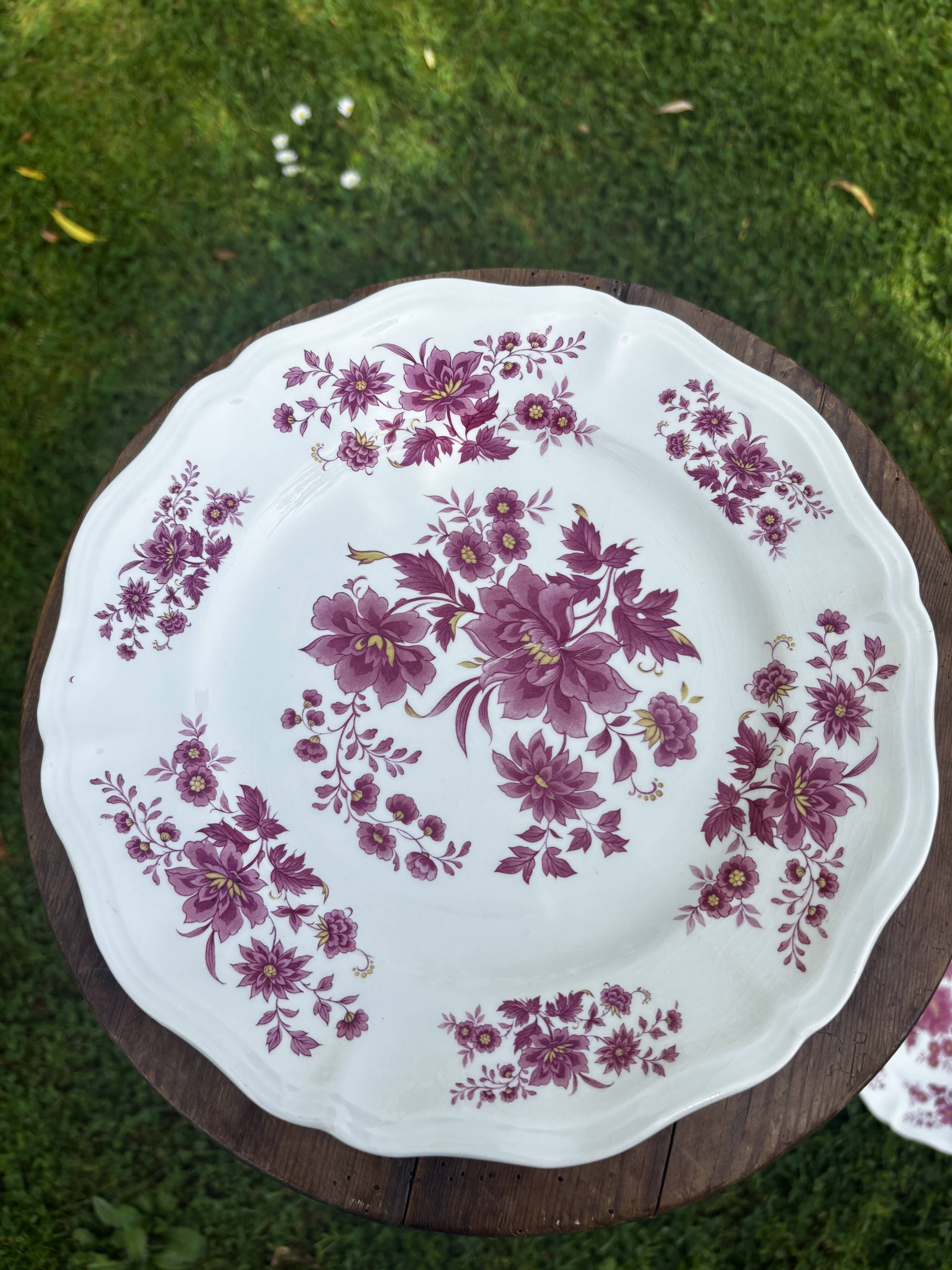 Set of two flat plates Sarreguemines Aubusson