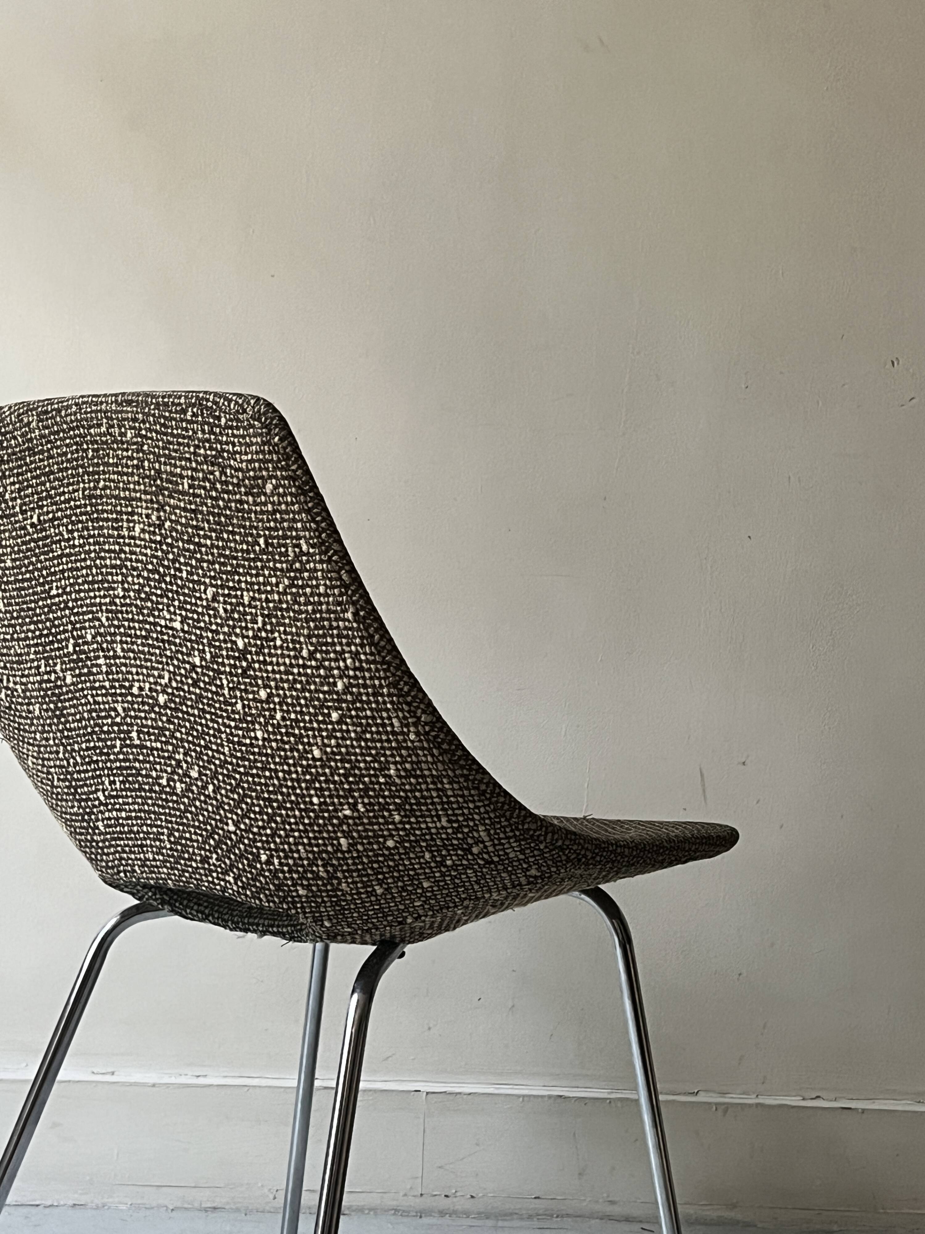 Tonneau chair model Amsterdam by Pierre Guariche for Steiner, 1950.