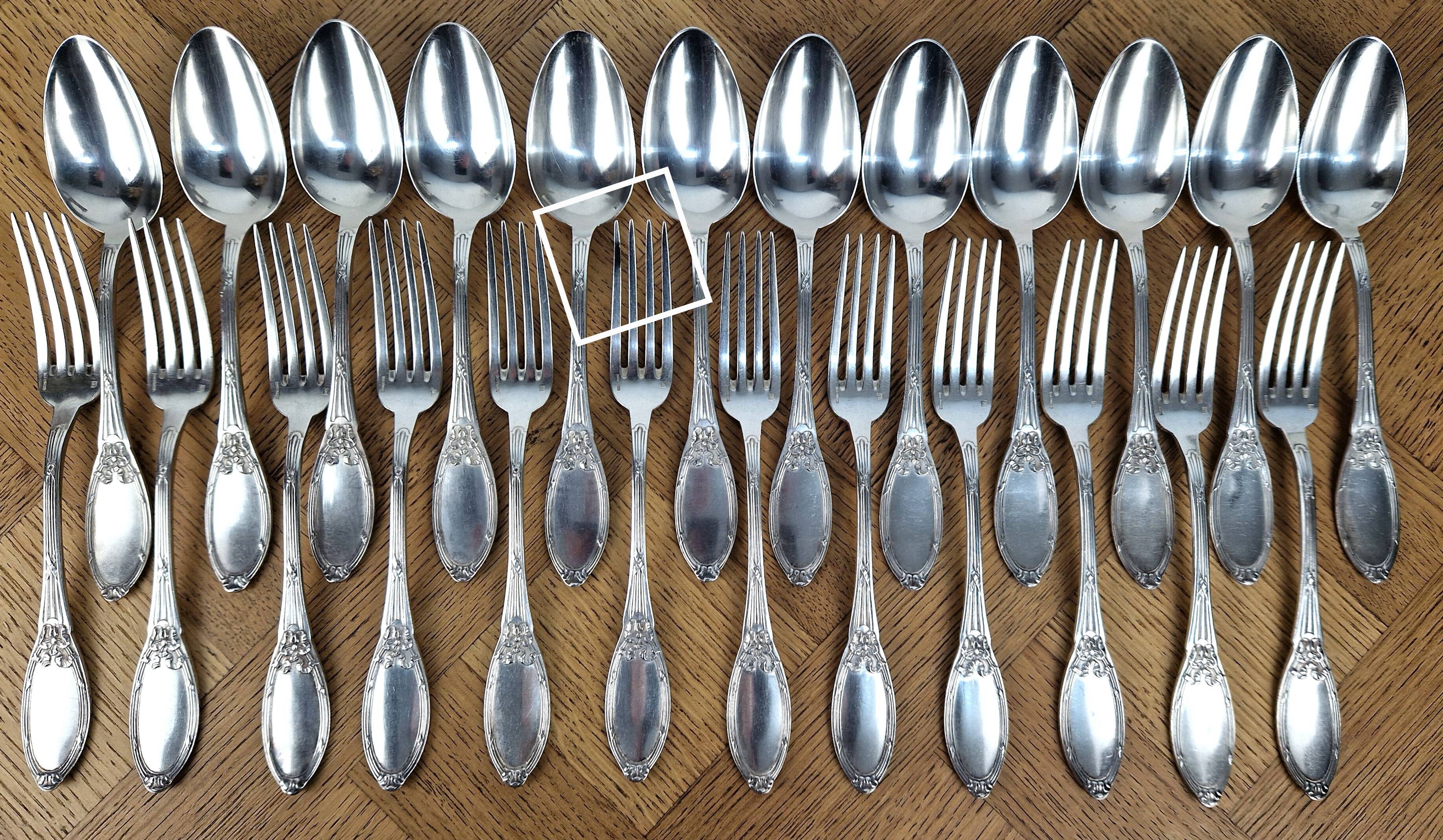 Tribaudeau silver-plated cutlery set "Blanc 84" for 24 place settings.