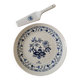 Serving dish with its shovel
