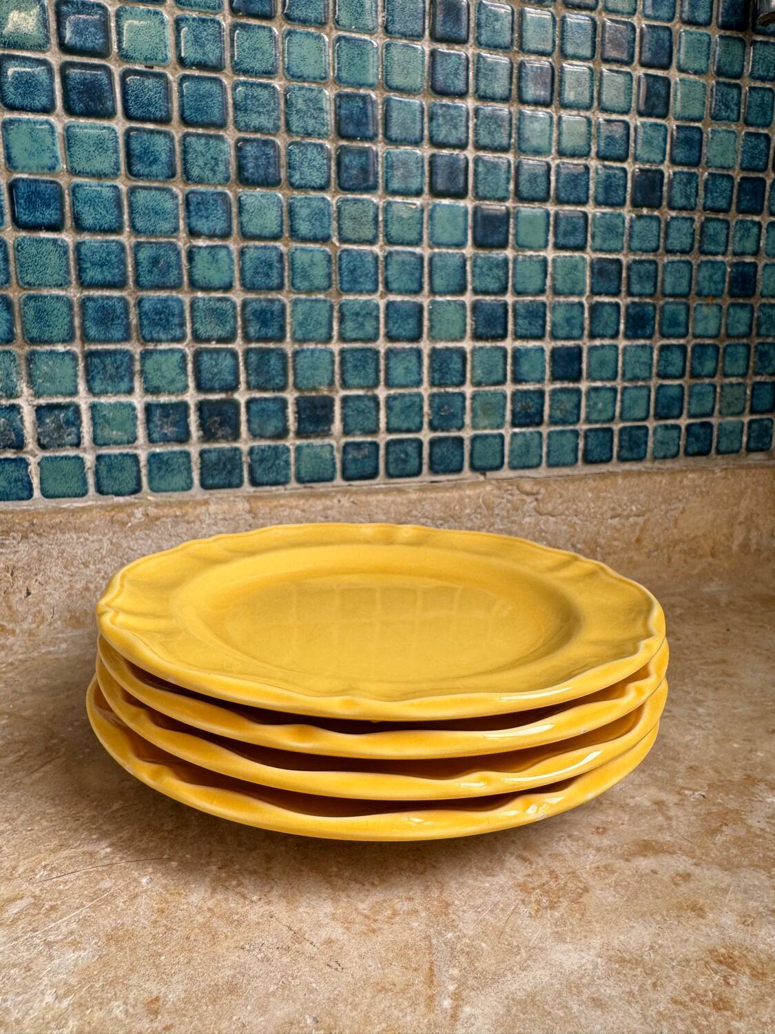 4 Varages earthenware dessert plates