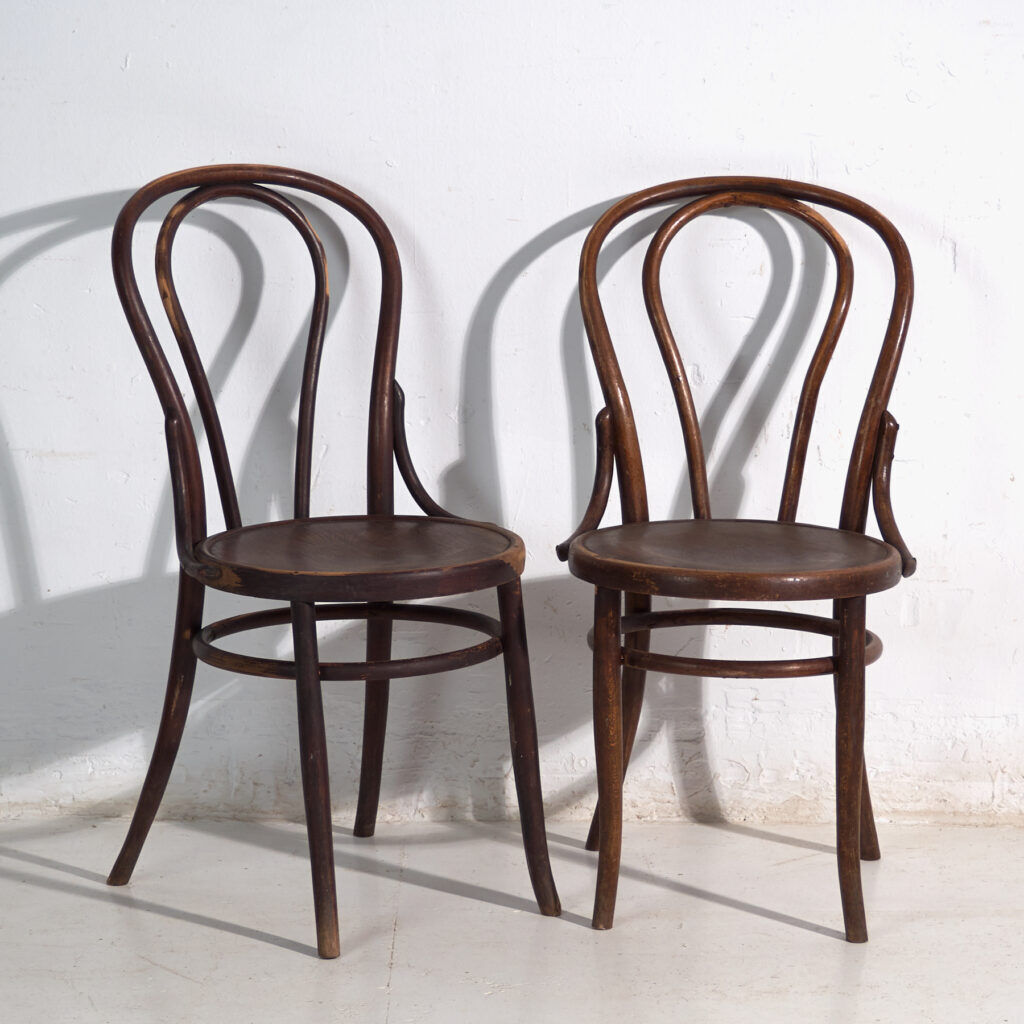Pair of antique bentwood chairs in Thonet style – Central Europe, circa 1900