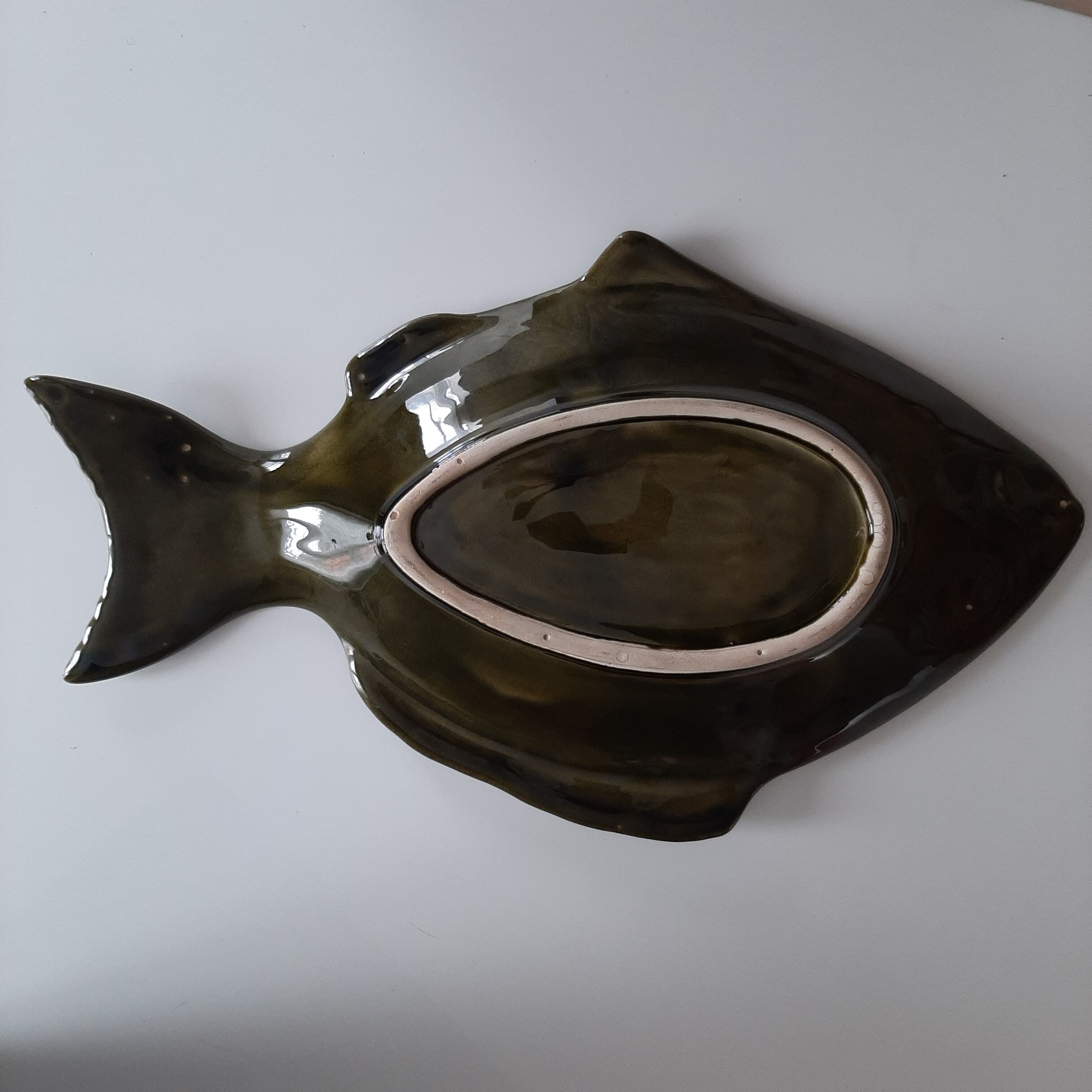 Vintage olive green fish Slurry