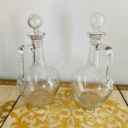 Wine pitchers or carafes in glass from the 19th century.