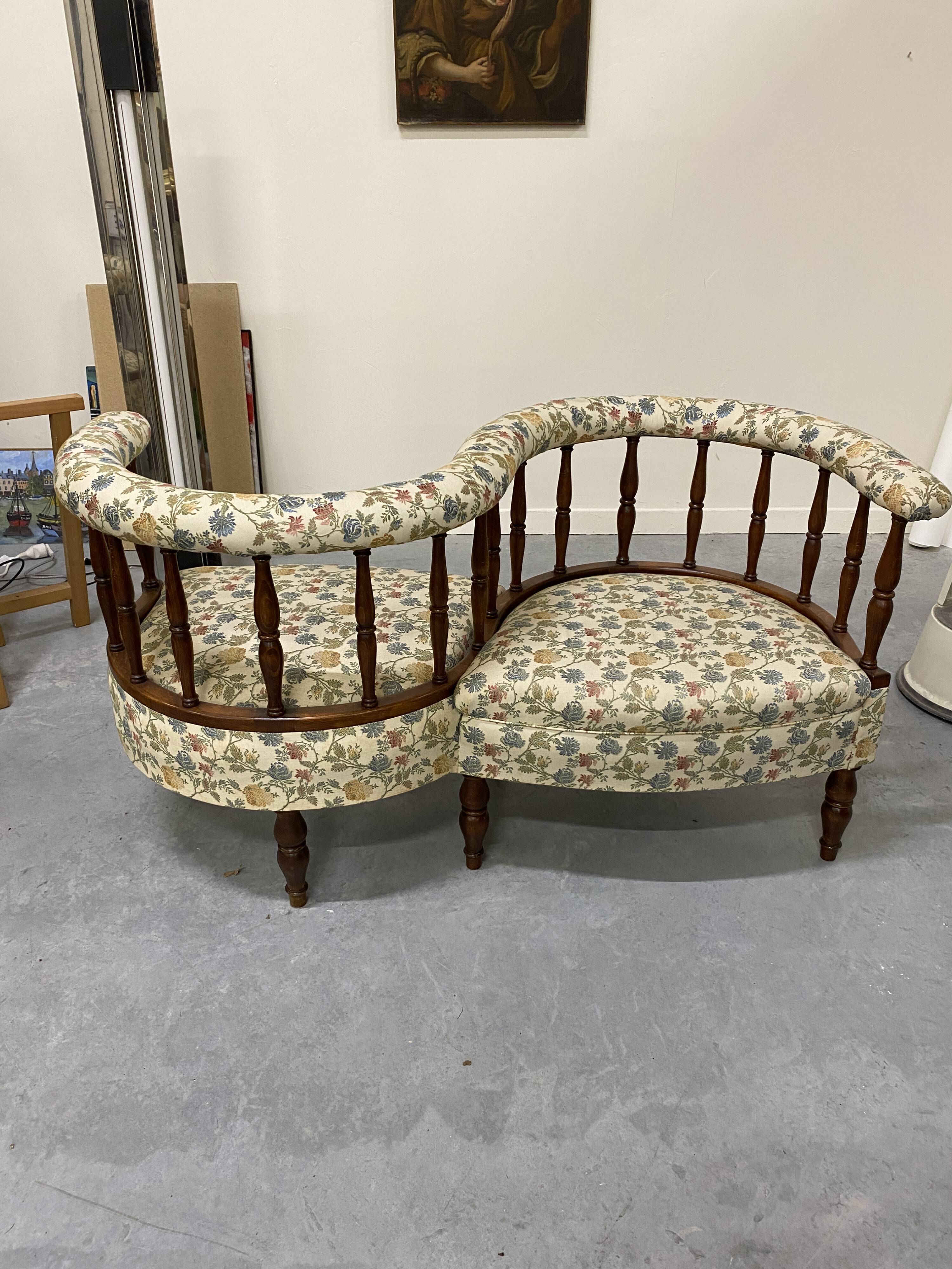 Napoleon III style conversation or confidant bench