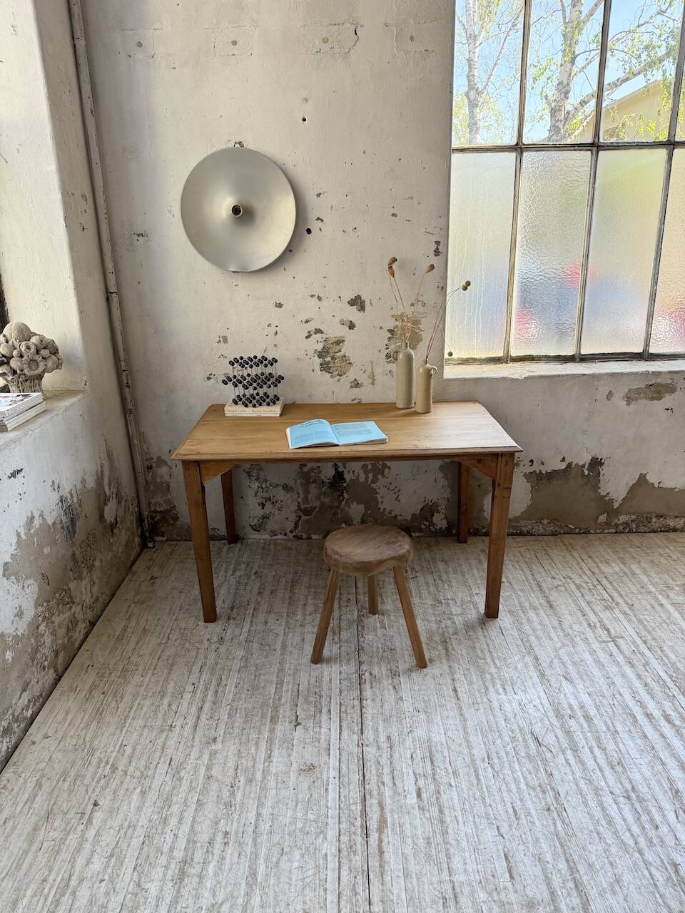 Oak desk with spindle legs, 1950s